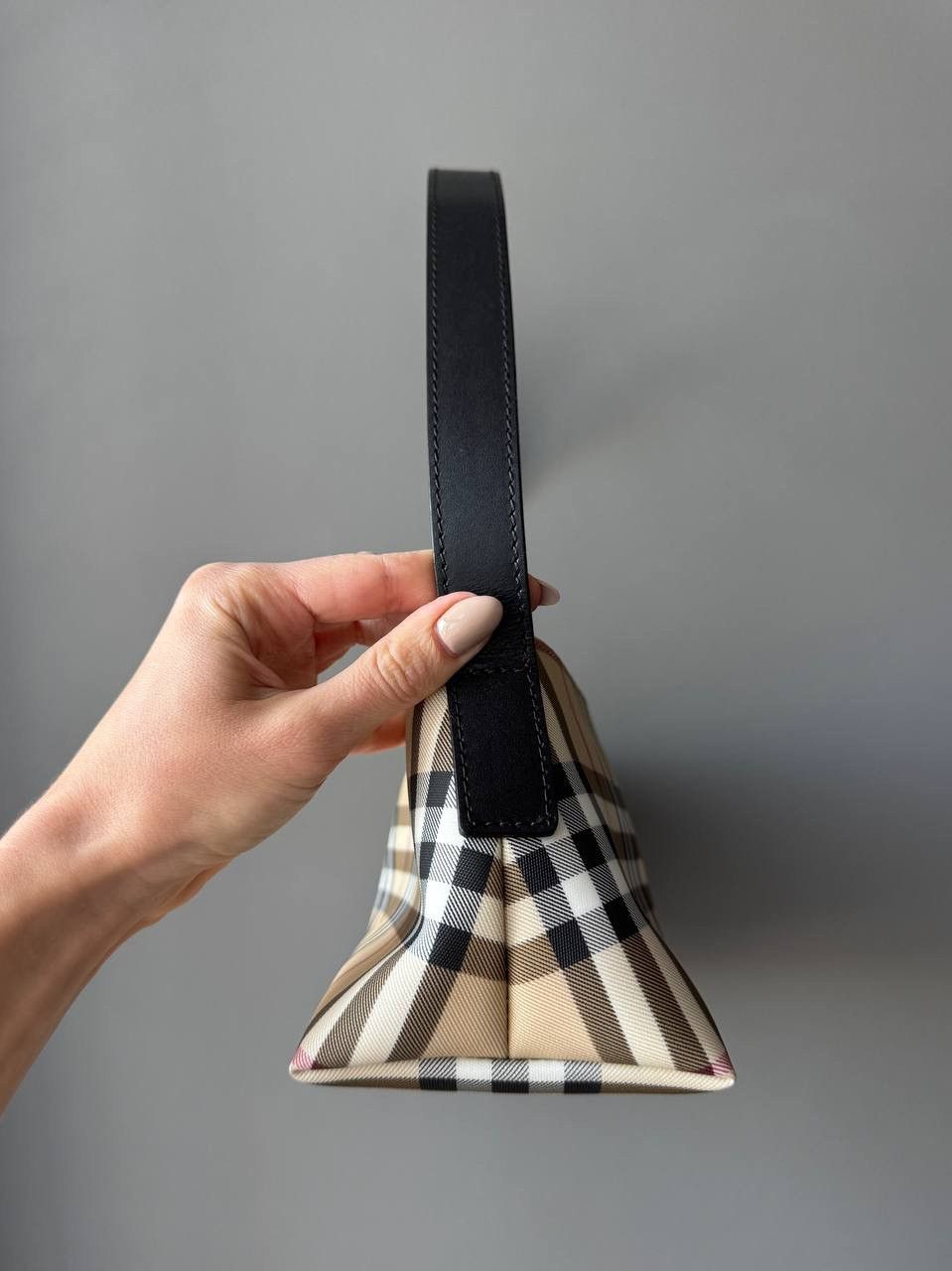 Burberry × Vintage Vintage Burberry Novacheck Tote Bags / Handbag Size ONE SIZE - 8 Thumbnail