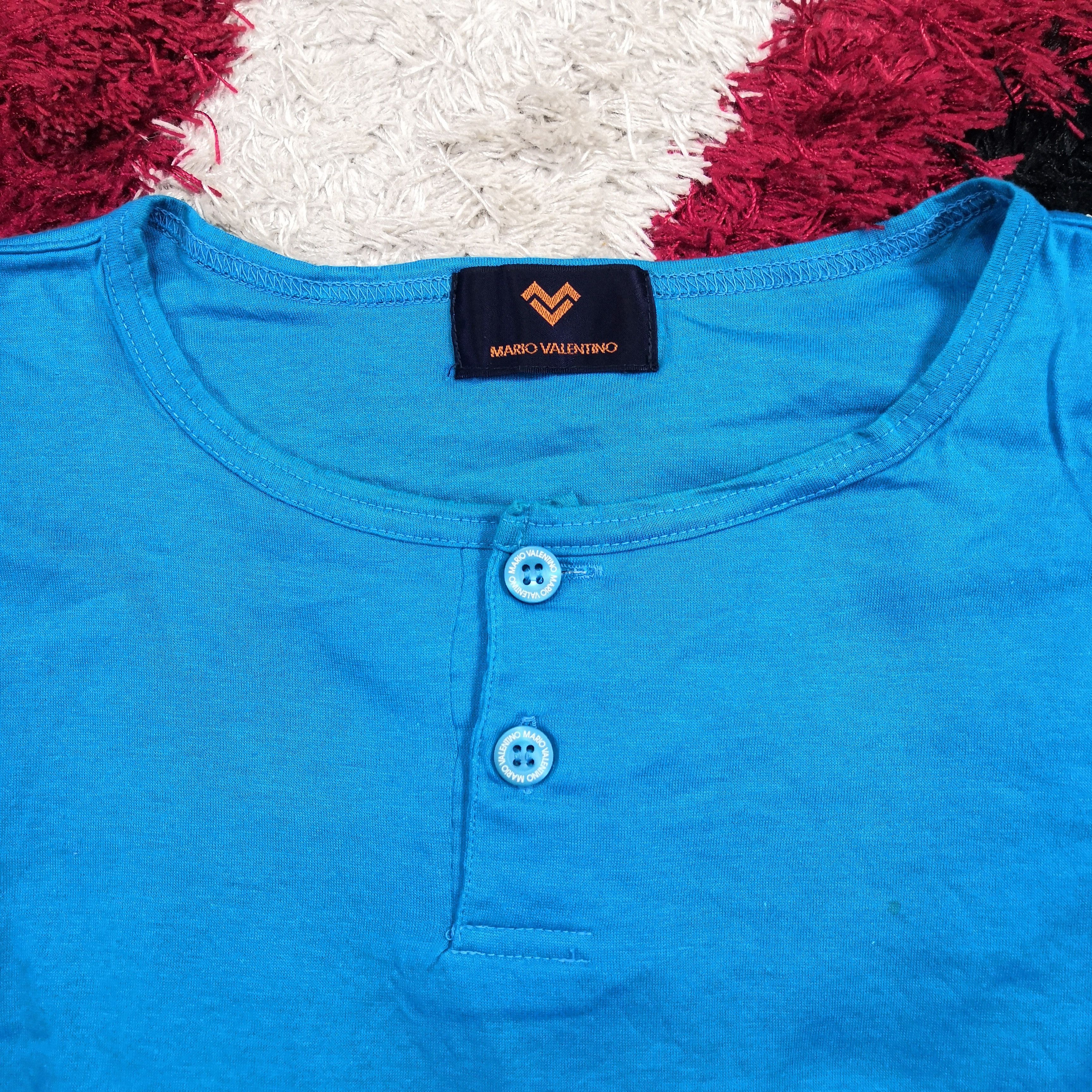 Mario Valentino Vintage Mario Valentino T-Shirt Valentino Button Up Tees Size US L / EU 52-54 / 3 - 4 Thumbnail