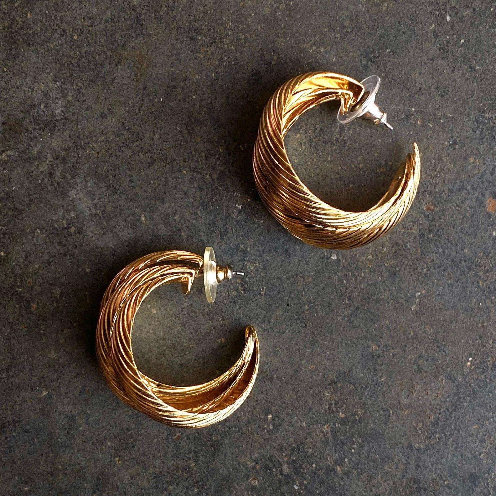 Vintage Vtg 80s Gold Tone Chunky Hoop Earrings Size ONE SIZE - 2 Thumbnail