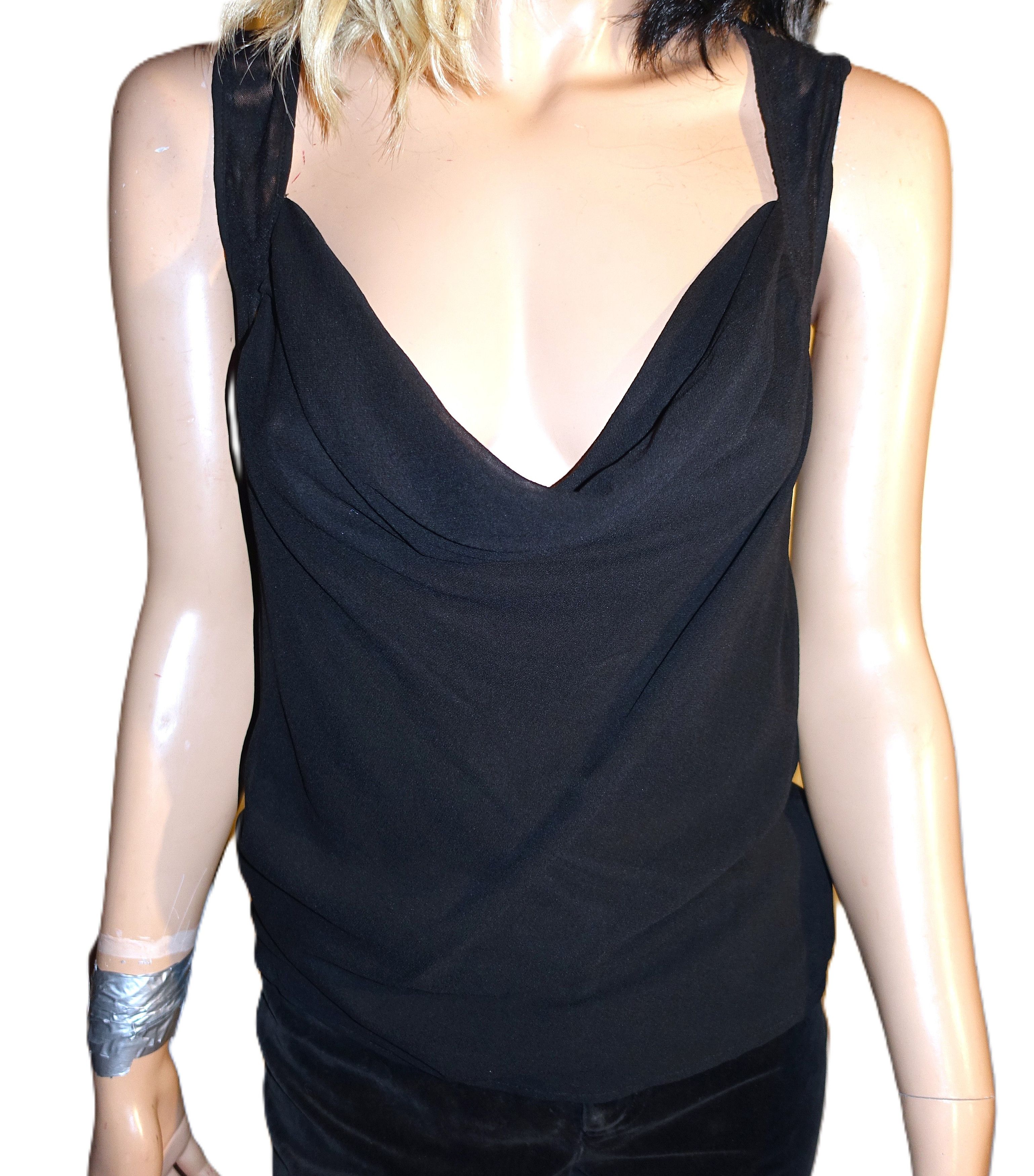 Kenneth Cole Kenneth Cole New York Black Scoop Neck Blouse L Size L / US 10 / IT 46 - 1 Thumbnail