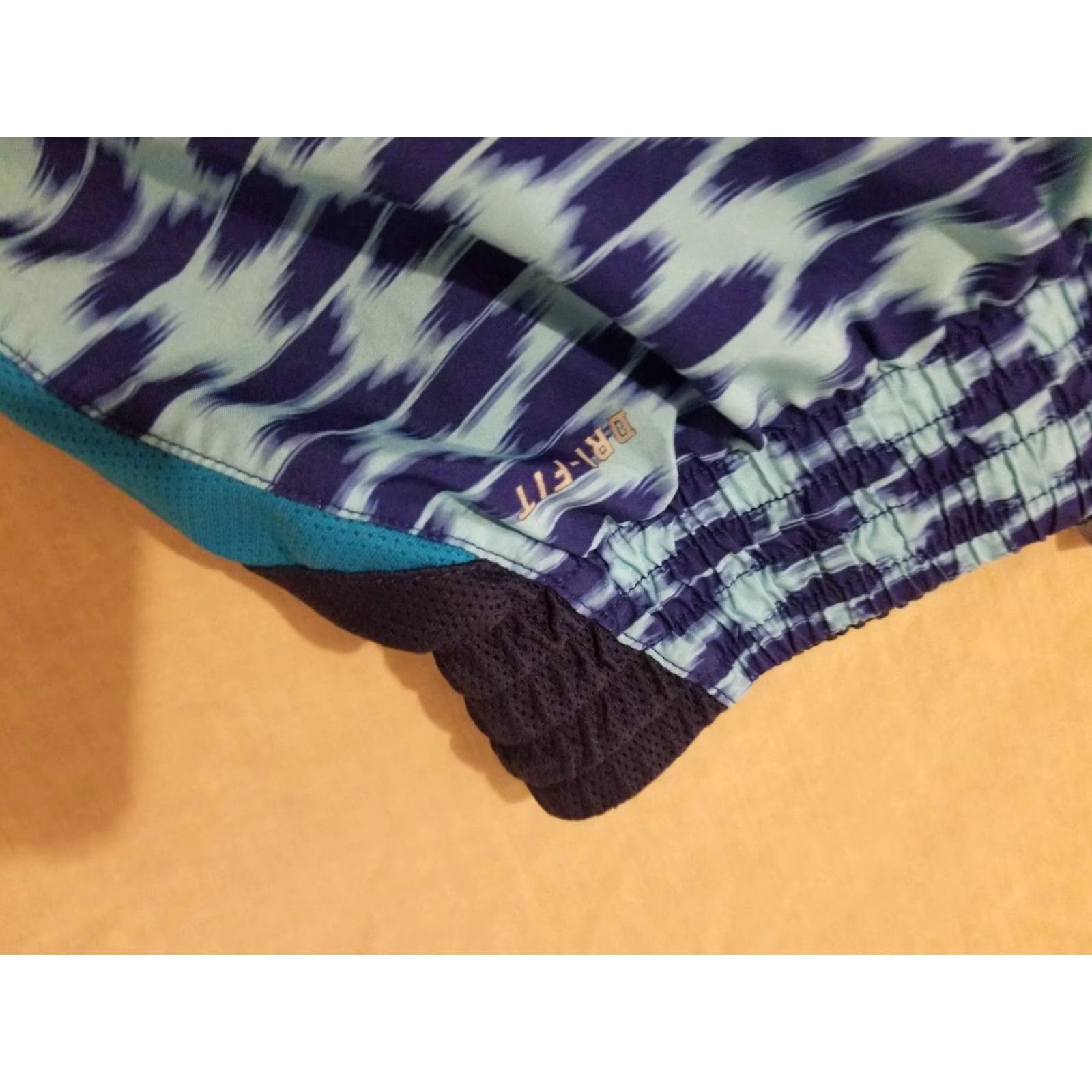 Nike VINTAGE Nike Shorts Womens S Small Blue Athletic Gym Workout Size 28" / US 6 / IT 42 - 3 Thumbnail
