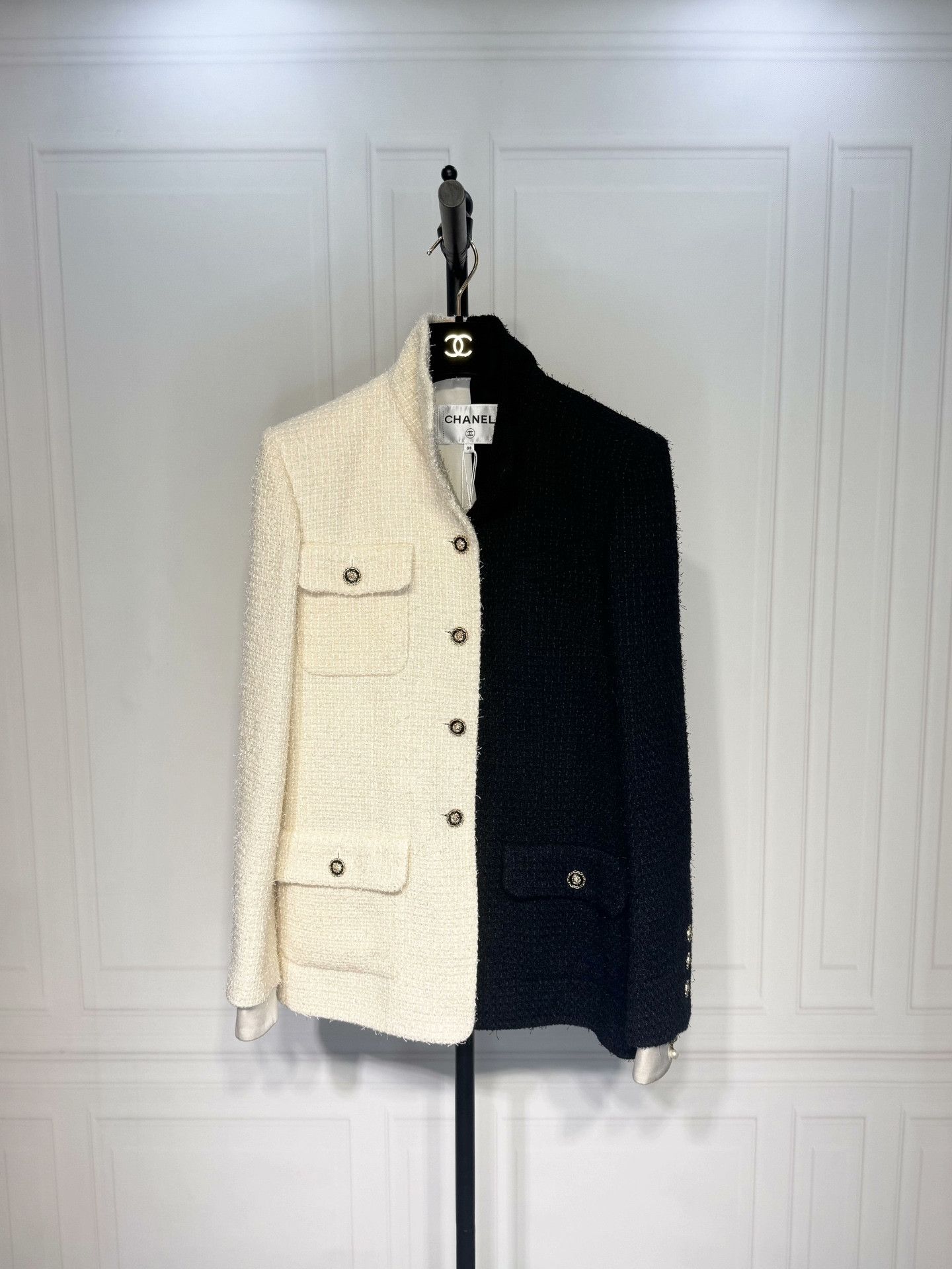 Chanel Chanel Black White Colorblock Coat Size S / US 4 / IT 40 - 1 Thumbnail