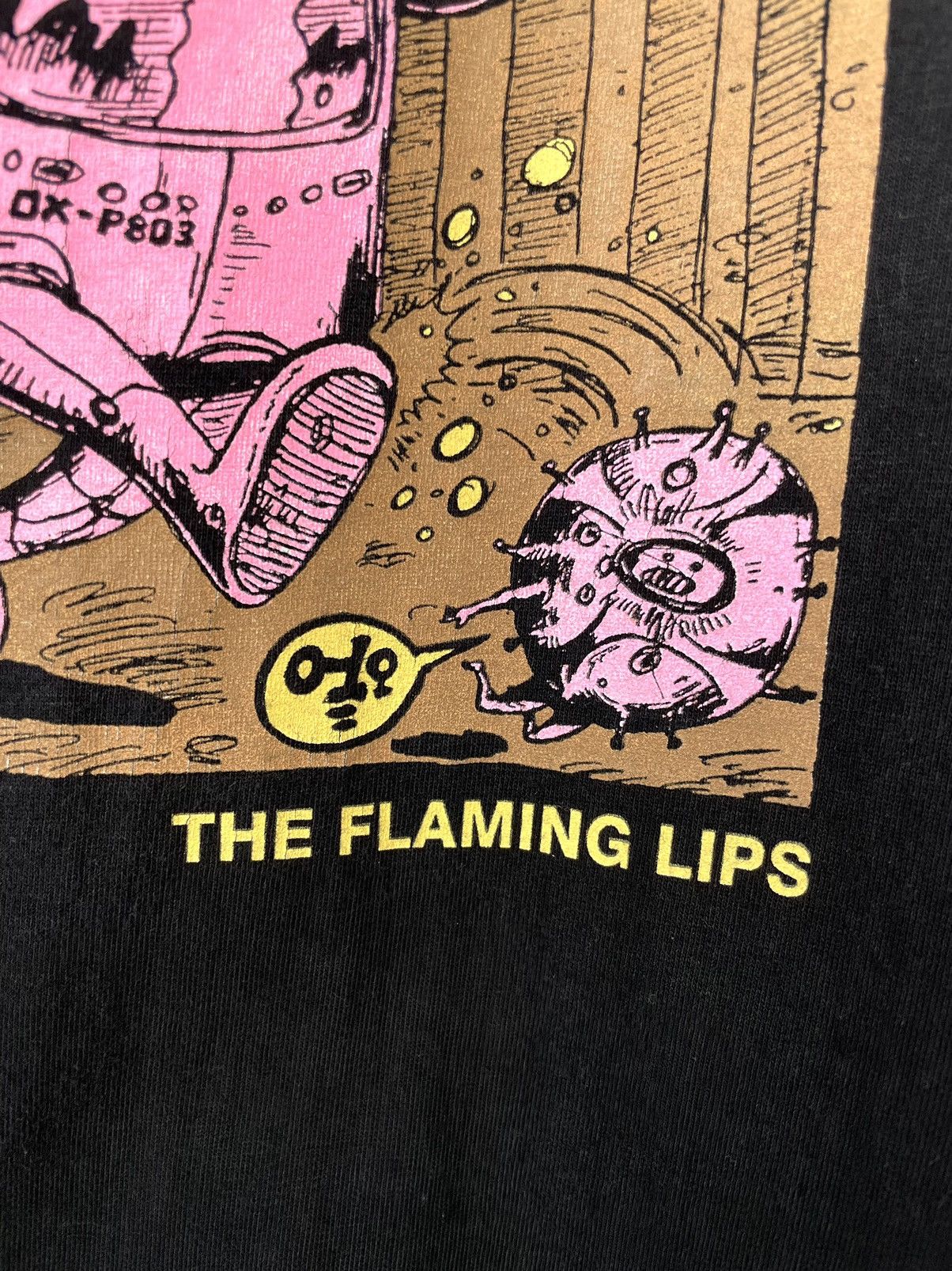 Band Tees Vintage The Flaming Lips Yoshimi Battles Pink Robots T-Shirt Size US L / EU 52-54 / 3 - 9 Thumbnail