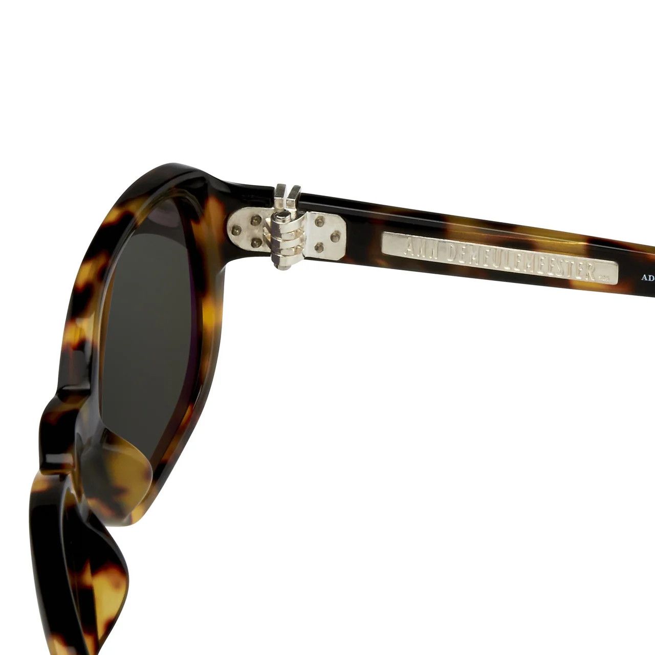 Ann Demeulemeester Ann Demeulemeester Sunglasses Oval Tortoise Shell and Grey Size ONE SIZE - 13 Thumbnail
