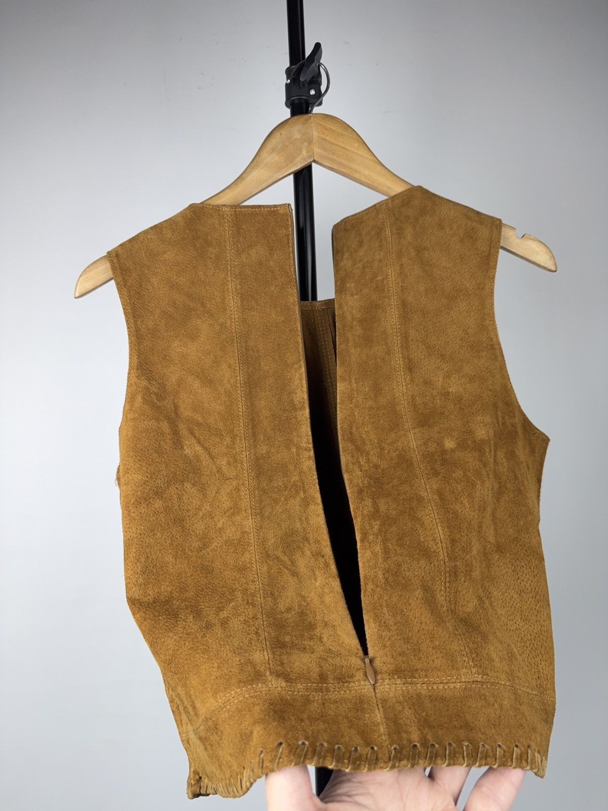 Japanese Brand Western Retro ZARA Basic Suede Leather Vest Sleeveless Brown Size S / US 4 / IT 40 - 13 Thumbnail