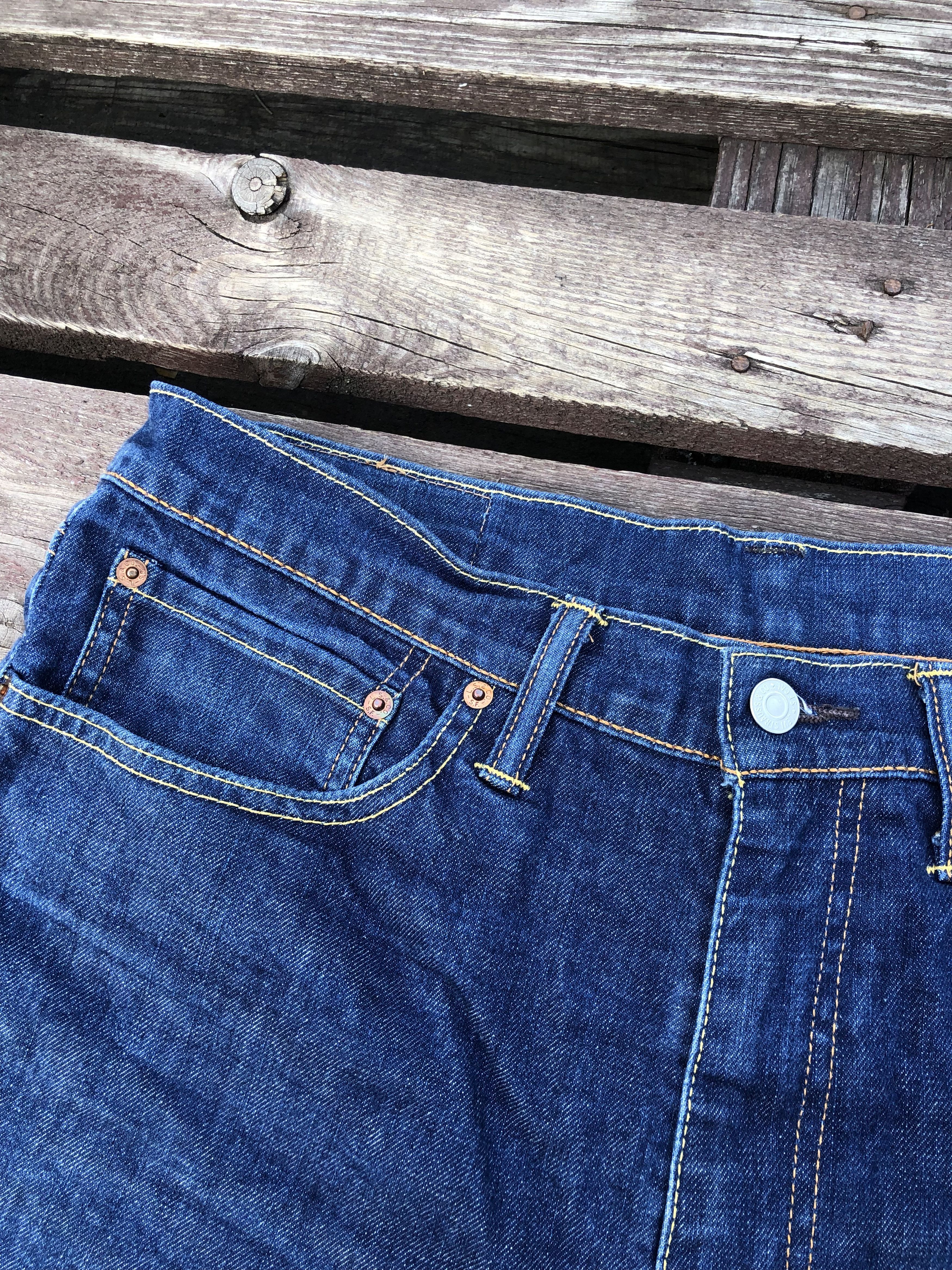 Levi's Vintage 2000s Levi’s 508 Custom Cut Denim Shorts Size W34 Size US 34 / EU 50 - 6 Thumbnail