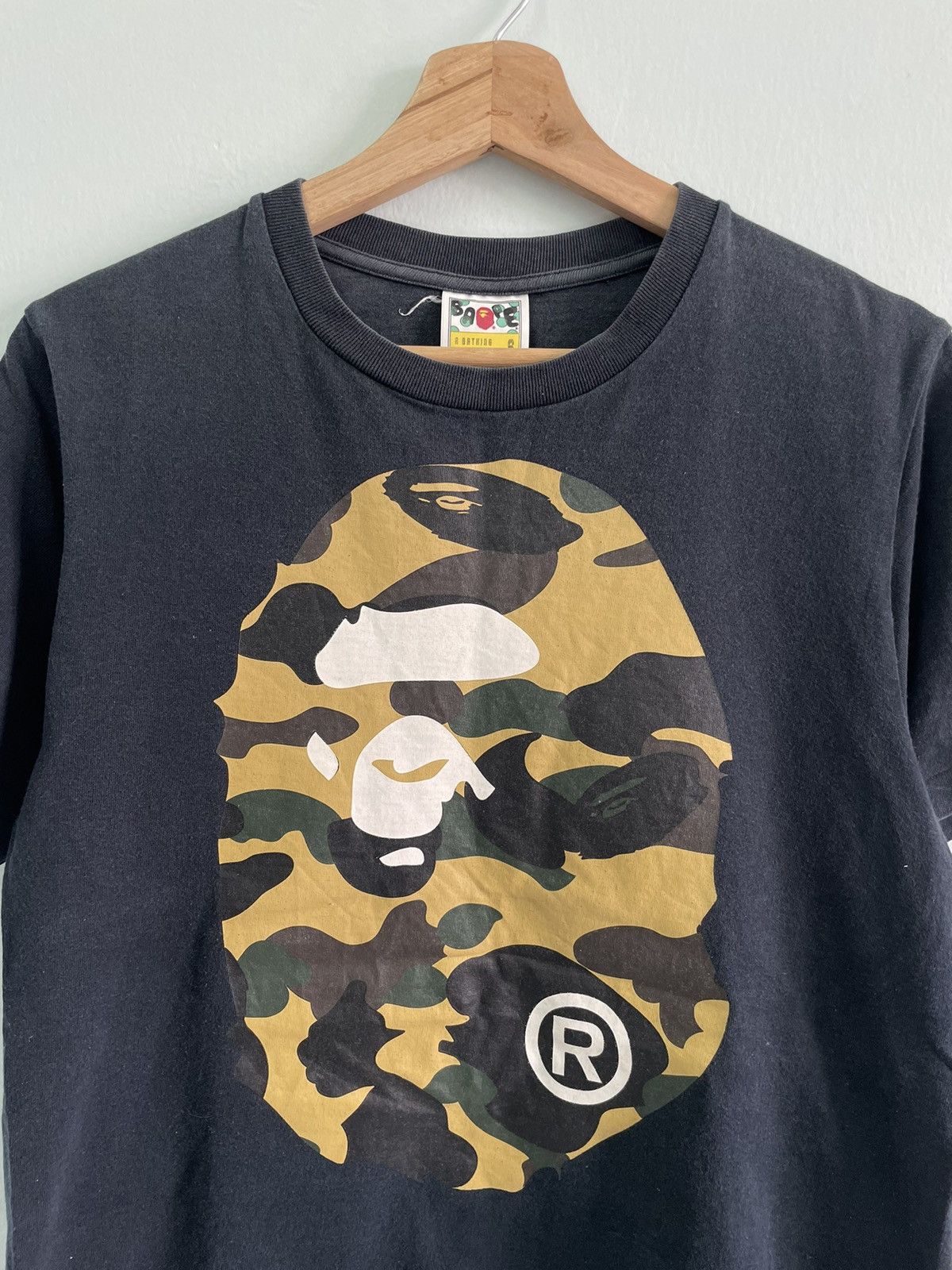 Bape A Bathing Ape Camouflage Tshirt Size US S / EU 44-46 / 1 - 3 Thumbnail