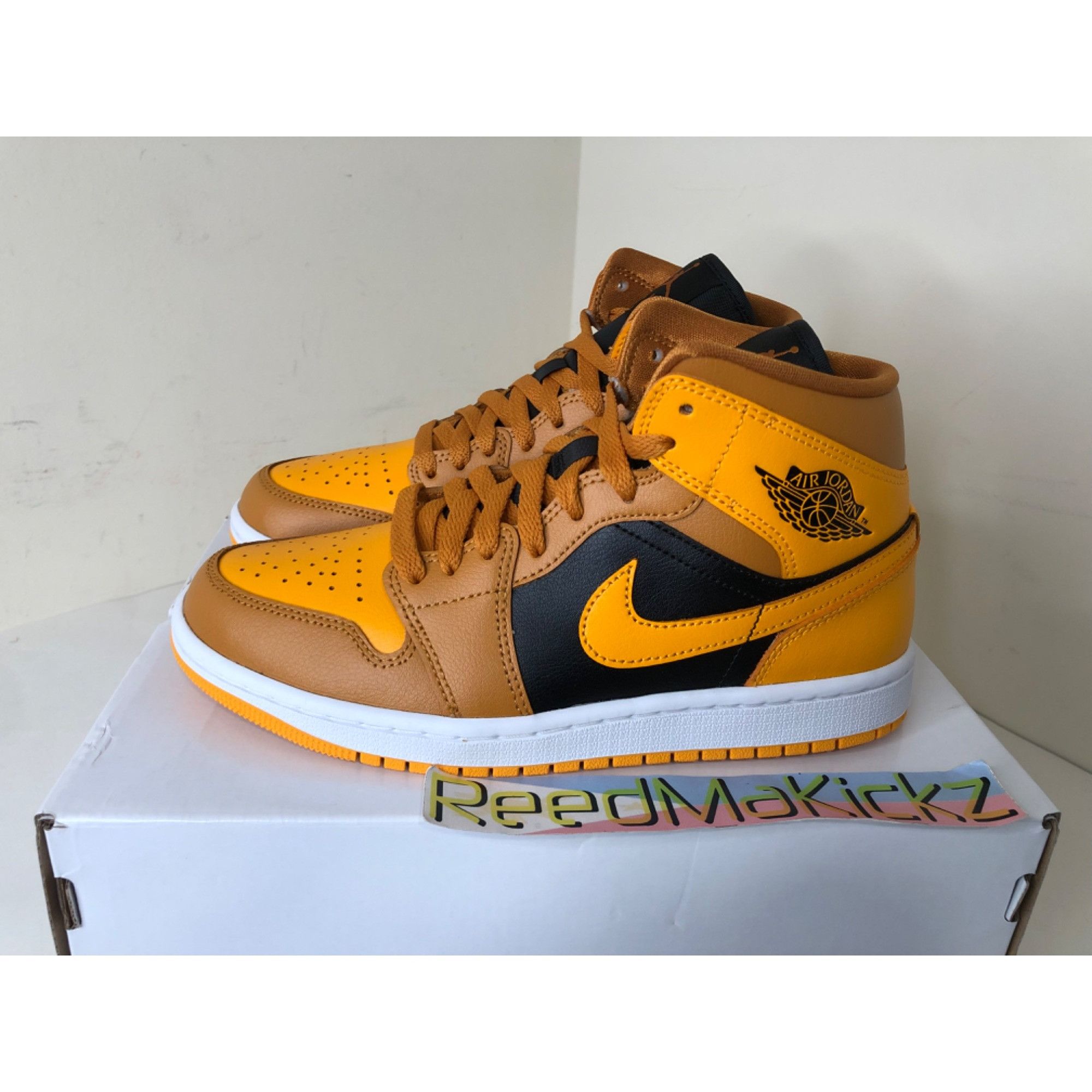 Jordan Brand Jordan 1 Mid Chutney Taxi womens 6us Size US 6 / IT 36 - 1 Thumbnail