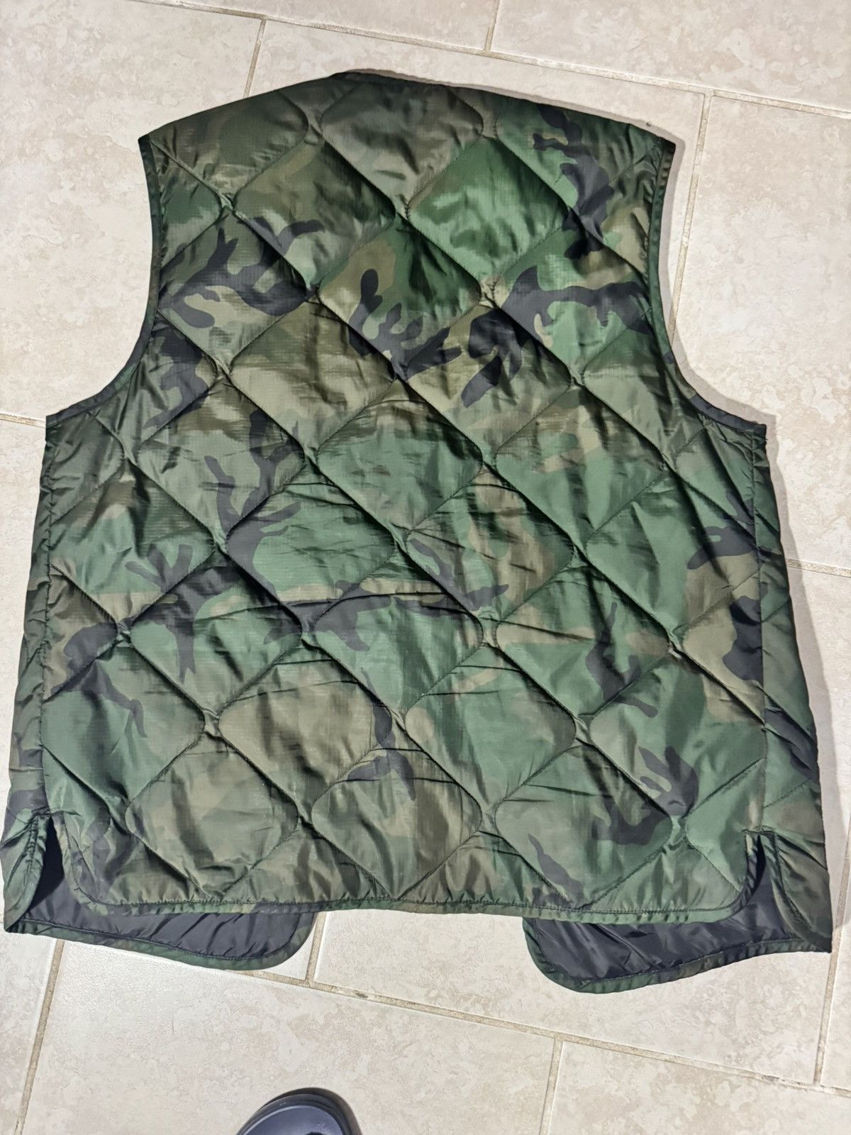 Carhartt Wip Men’s liner vest by Carhartt working in progress Size US L / EU 52-54 / 3 - 3 Thumbnail