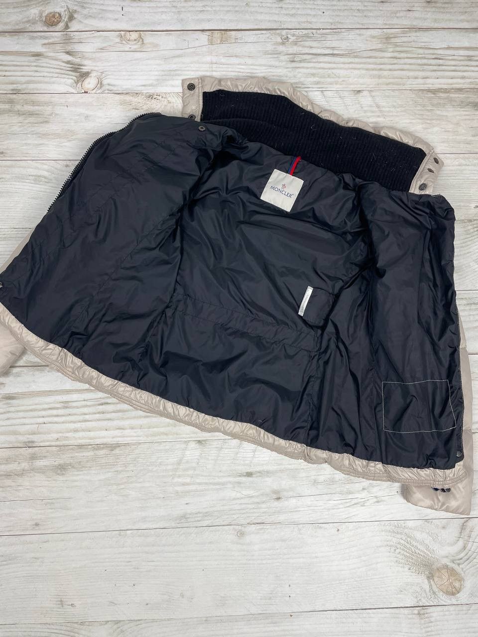 Moncler Vintage Moncler Indre Giubboto Women Puffer Jacket Beige Size XS / US 0-2 / IT 36-38 - 11 Thumbnail