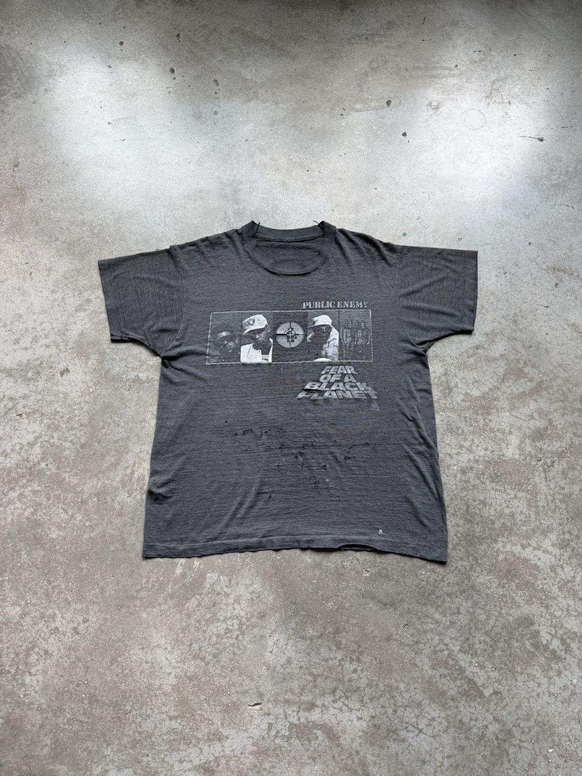 Public Enemy Vintage Public enemy “fear of a black planet” tee Size US L / EU 52-54 / 3 - 1 Thumbnail