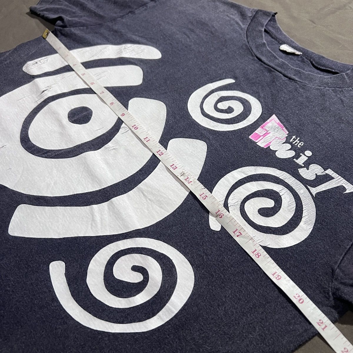 Band Tees Vintage 90 The Twist Tee Faded graphic streetwear surf skate Size US L / EU 52-54 / 3 - 5 Thumbnail