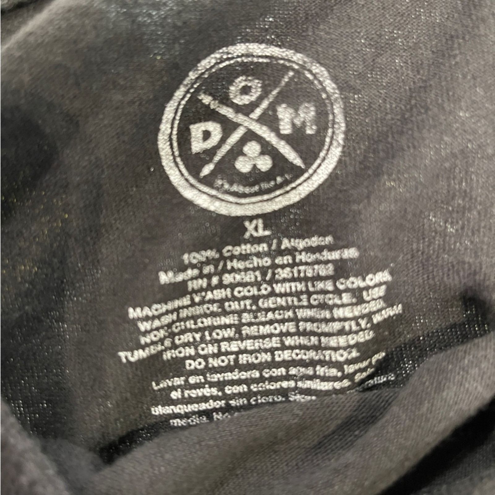 Vintage Black wolf print t-shirt Size US XL / EU 56 / 4 - 3 Thumbnail