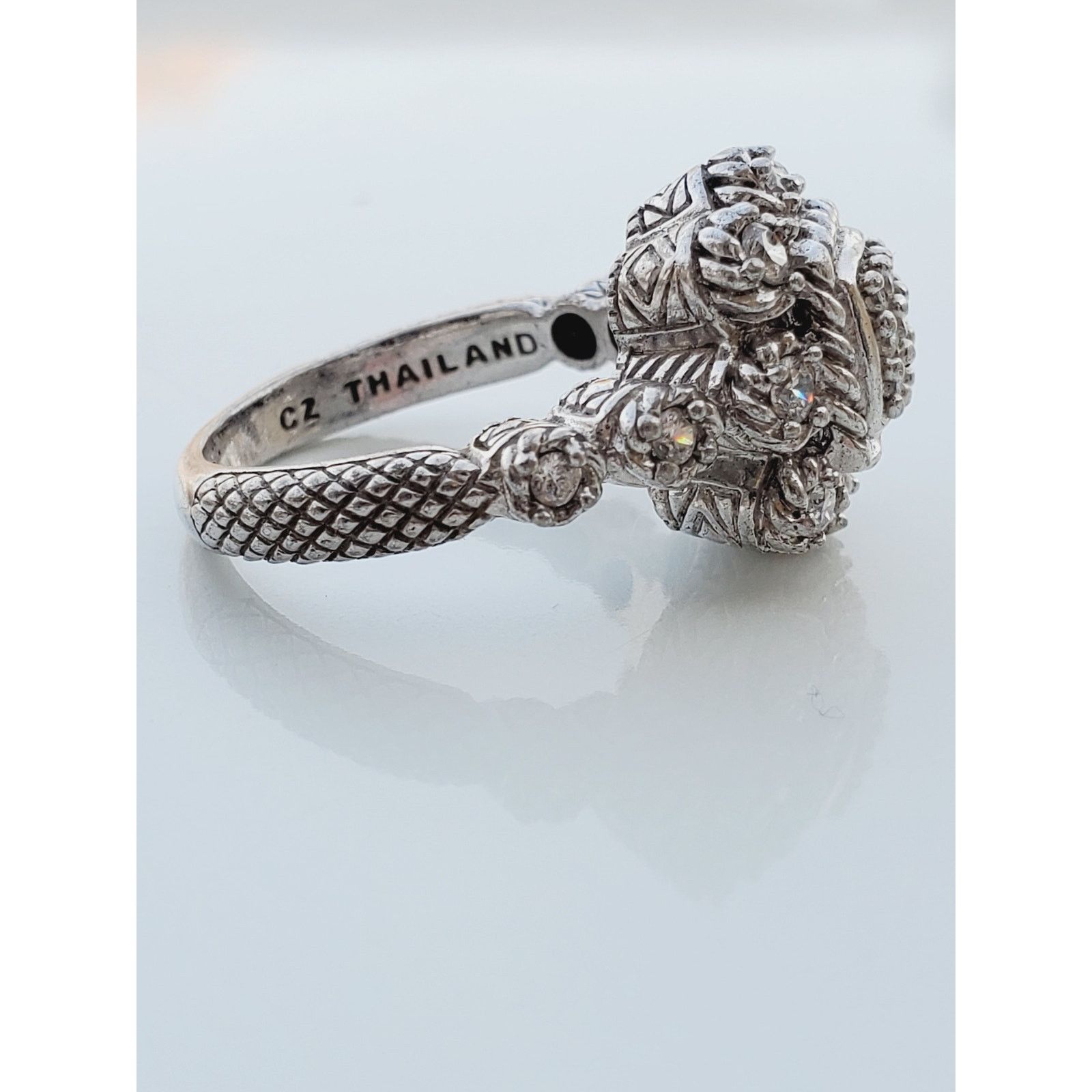 Judith Ripka Judith Ripka Sterling Silver Heirloom Statement Ring Size 8 Size ONE SIZE - 6 Thumbnail