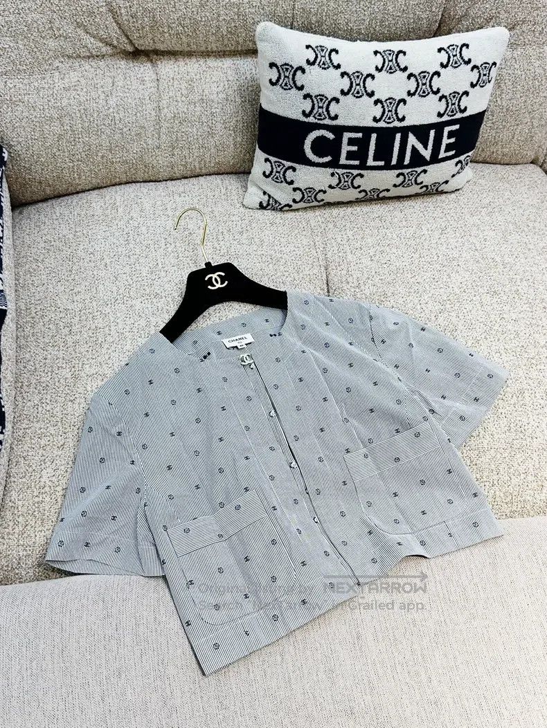 Chanel Chanel 24P gray diamond button striped polka dot full logo Size S / US 4 / IT 40 - 2 Thumbnail