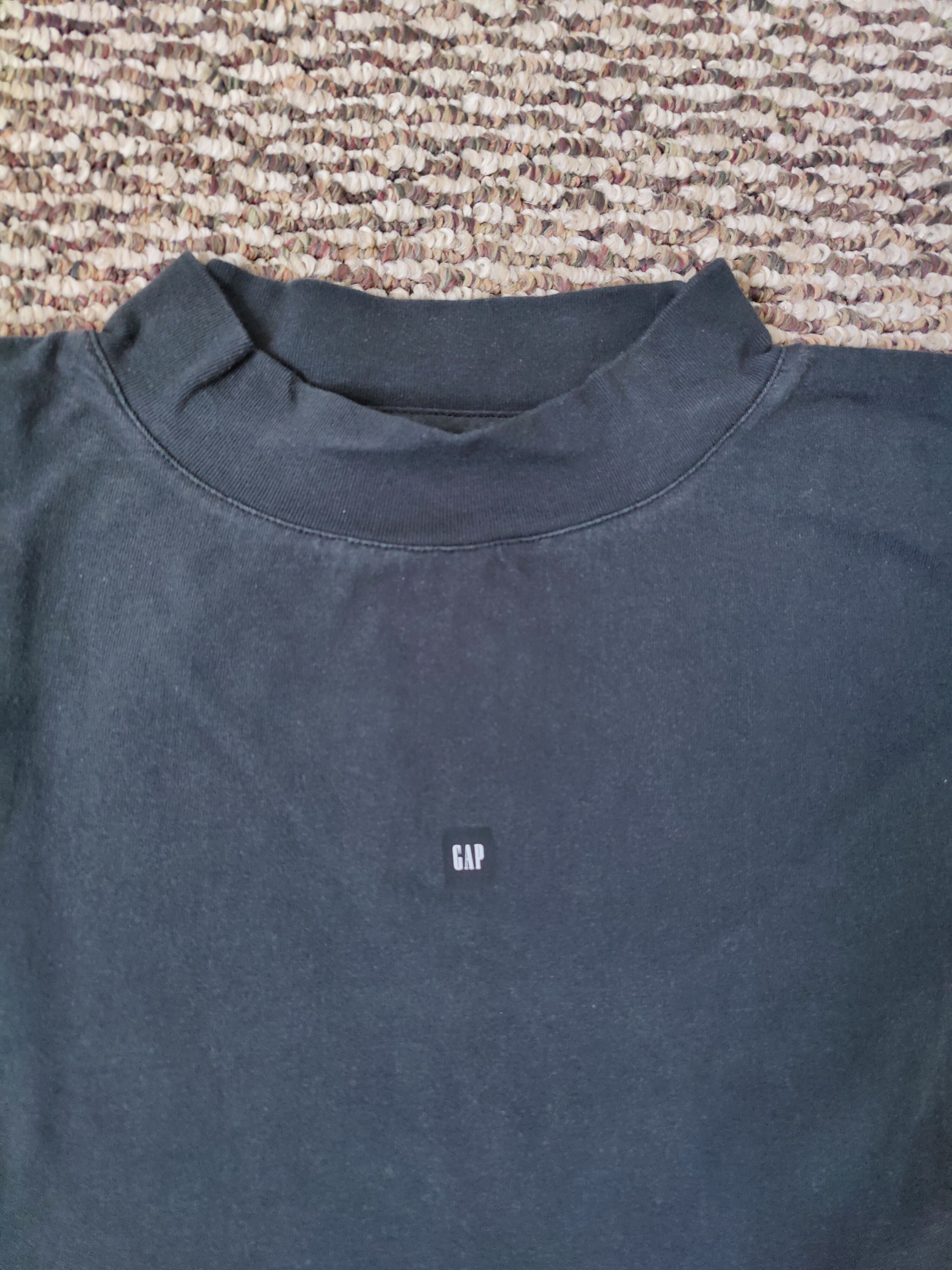 Gap × Yeezy Yeezy gap small logo tshirt Size US L / EU 52-54 / 3 - 2 Thumbnail