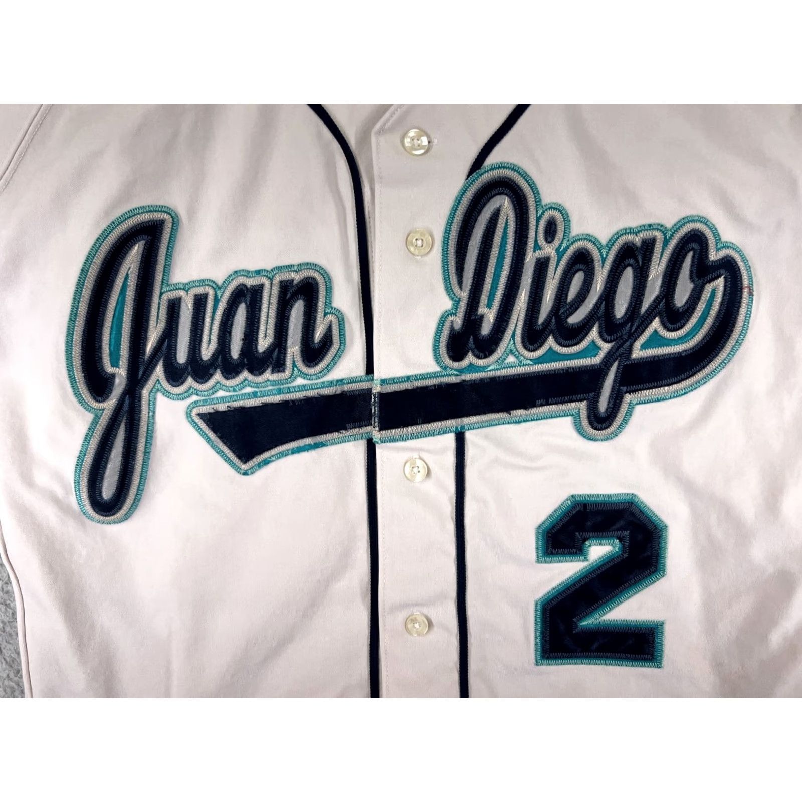 Vintage VINTAGE Rawlings Juan Diego Jersey Adult Medium White Nylon Button-Up 2 | 90s Hip Hop Music Logo Embroidered Casual Mens Size US M / EU 48-50 / 2 - 6 Thumbnail