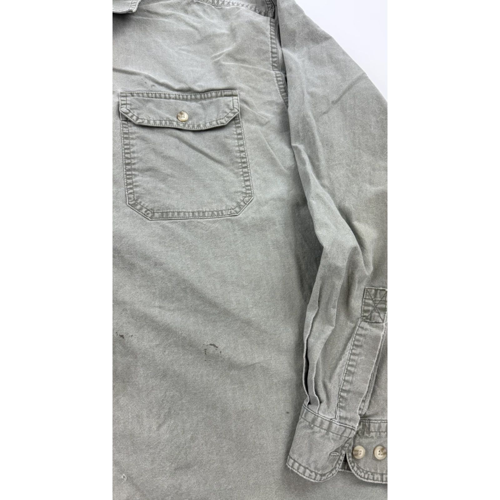 Vintage L.L. Bean Shirt Mens LT Gray Button-Down Dual Pocket Workwear Distressed Button-Up Twill Cotton 100% Regular Size US L / EU 52-54 / 3 - 3 Thumbnail