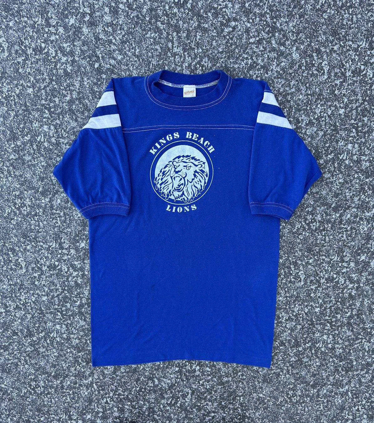 Vintage Vintage 80s Kings Beach Lions Collegiate Archival T-Shirt Size US M / EU 48-50 / 2 - 1 Thumbnail