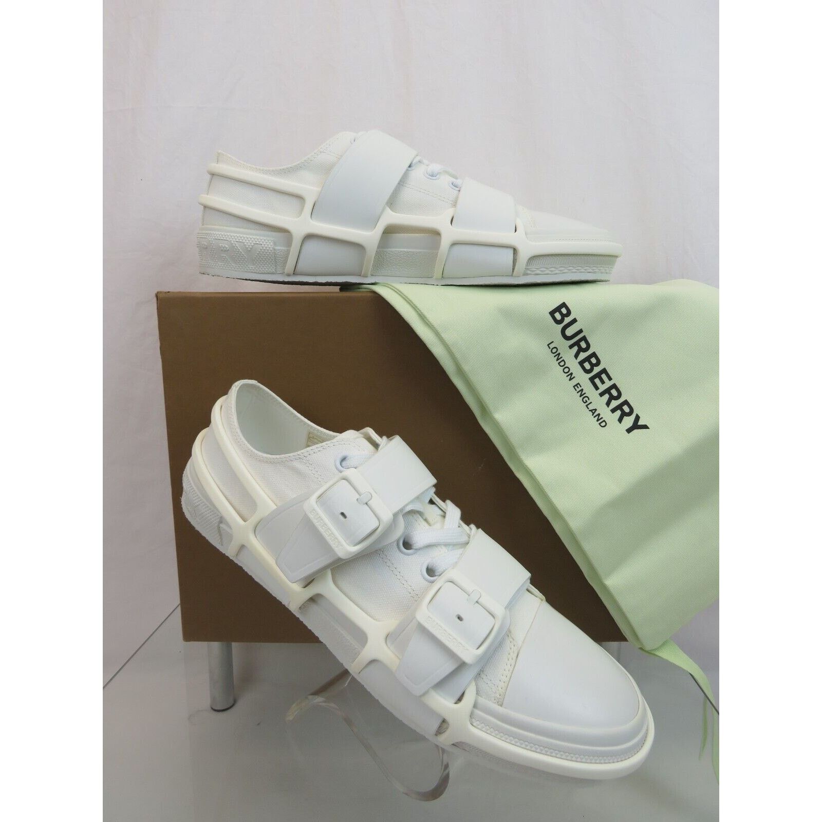 Burberry BURBERRY VERS WHITE CANVAS RUBBER STRAPS LOGO SNEAKERS 44 11 Size US 11 / EU 44 - 1 Thumbnail