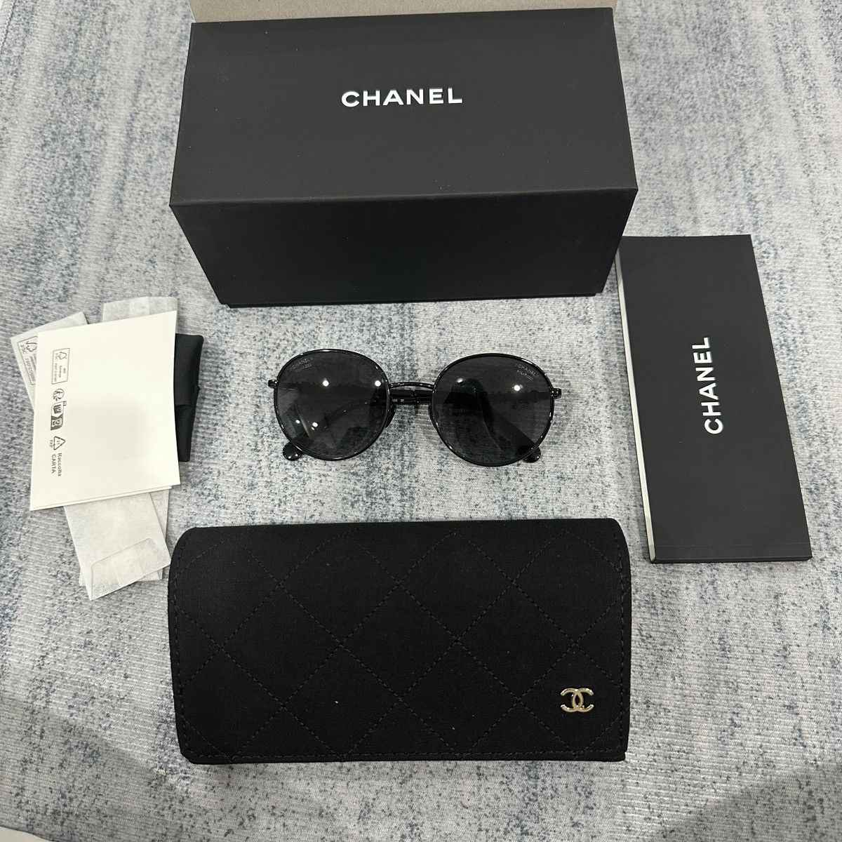 Chanel CHANEL 0CH4282 C126S8 SUNGLASSES Size ONE SIZE - 2 Thumbnail
