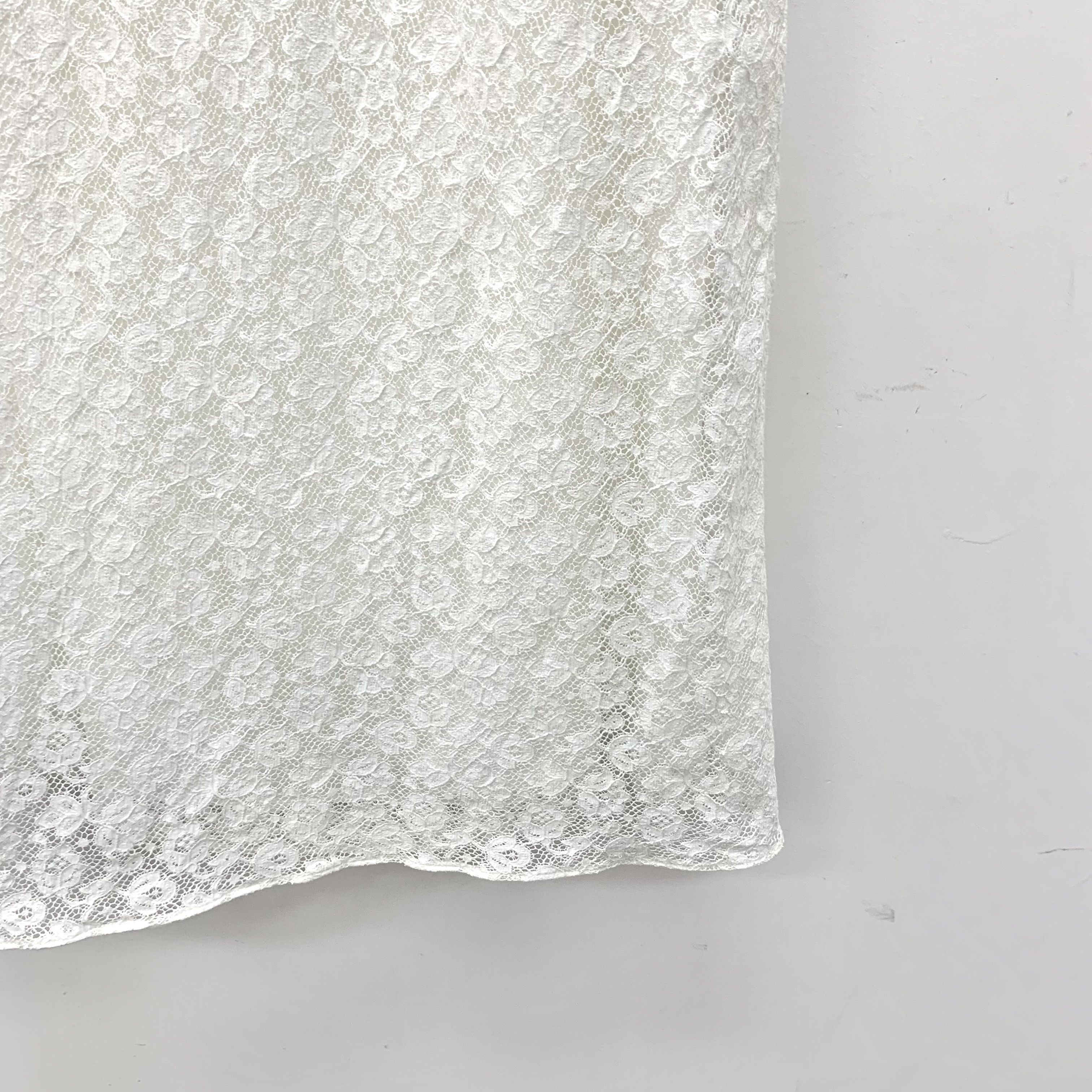 Gucci Gucci Lace Dress – White Floral Ruffle-Edge (Size M) Size M / US 6-8 / IT 42-44 - 5 Thumbnail
