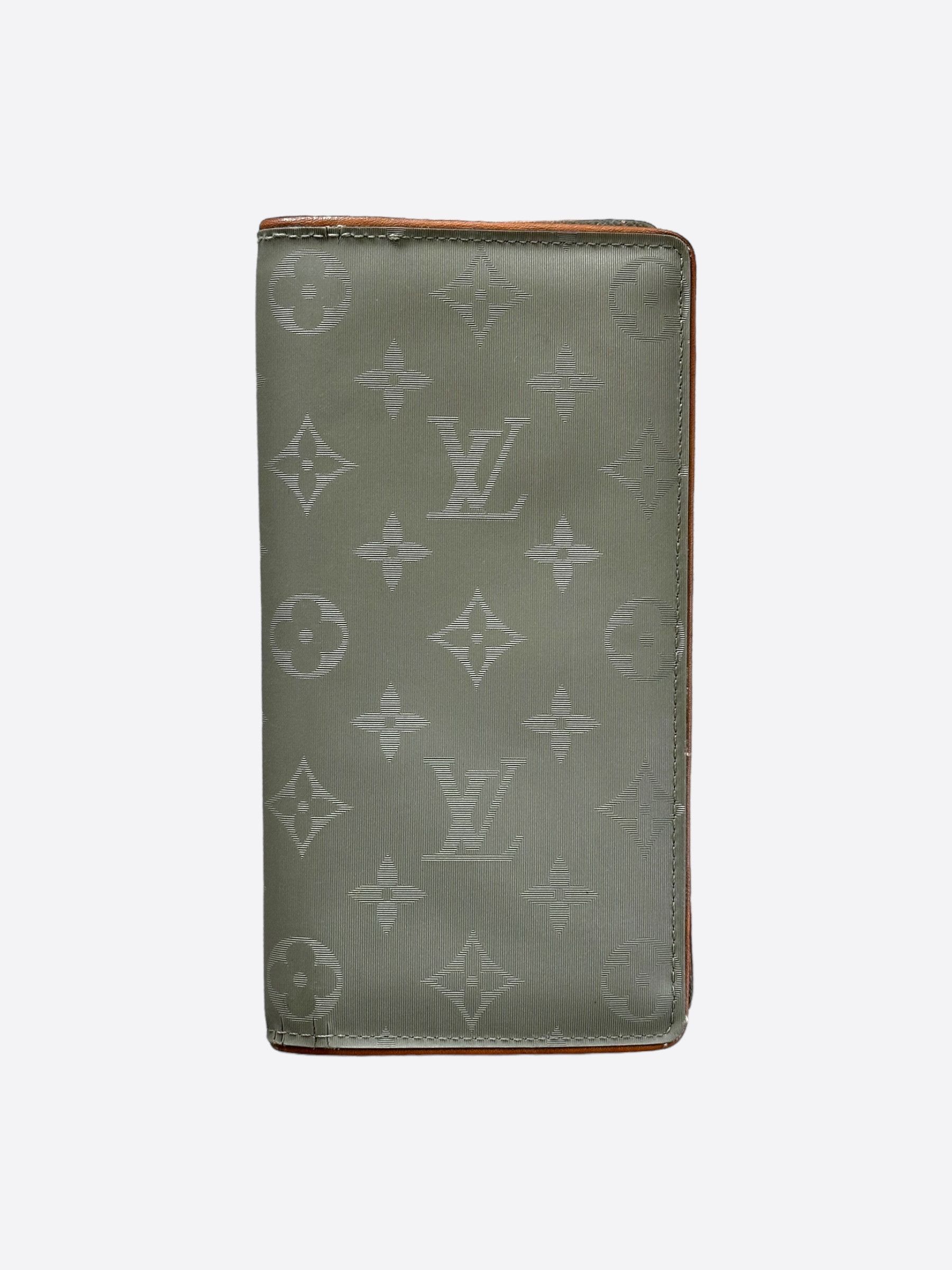 Louis Vuitton Louis Vuitton Silver Titanium Monogram Brazza Wallet Size ONE SIZE - 1 Thumbnail