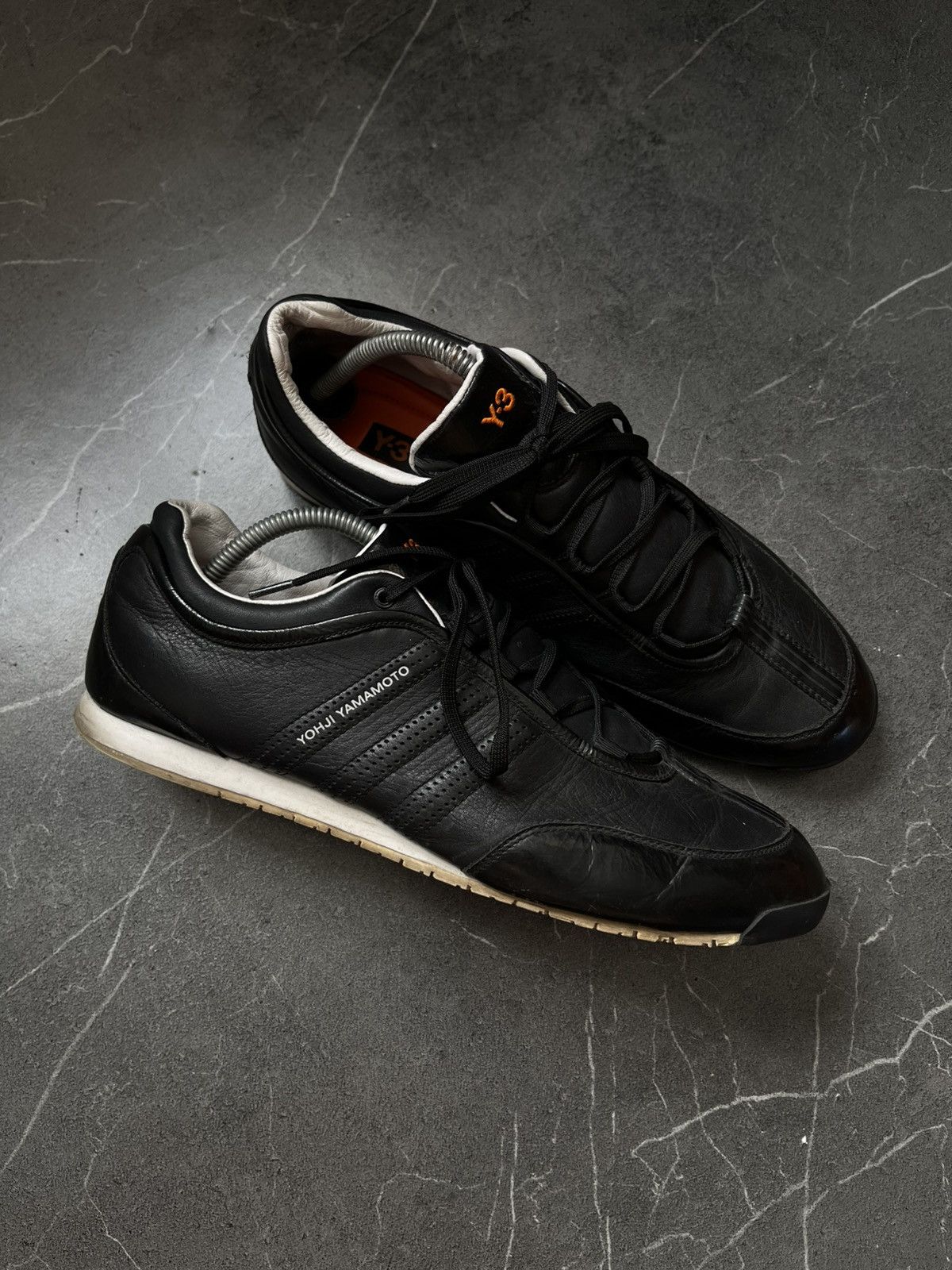Yohji Yamamoto Y-3 Yohji Yamamoto leather low trainers Size US 10.5 / EU 43-44 - 2 Thumbnail