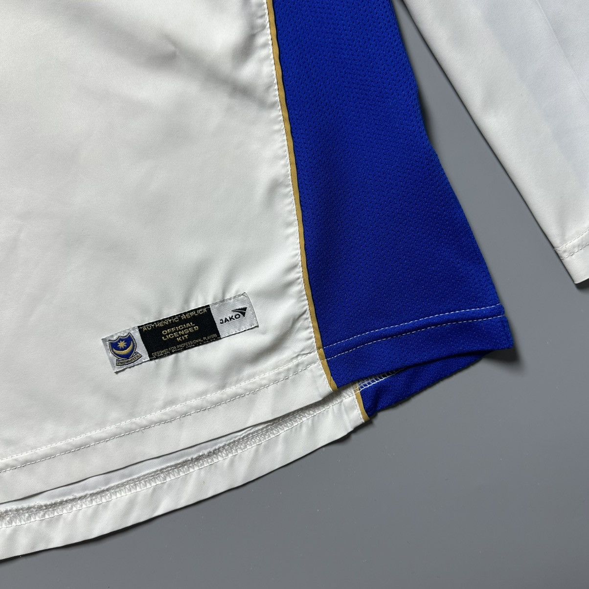 Vintage PORTSMOUTH JAKO 2006/2007 FOOTBALL AWAY JERSEY #27 KANU Size US L / EU 52-54 / 3 - 11 Thumbnail