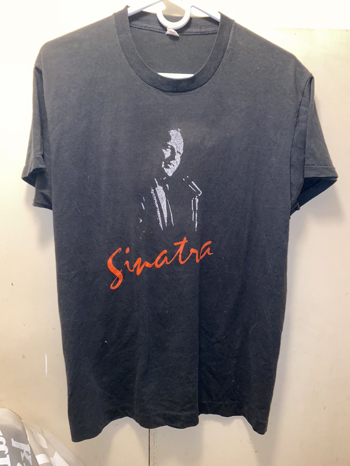 Band Tees Frank sinatra vintage tshirt used size XL Size US XL / EU 56 / 4 - 3 Thumbnail