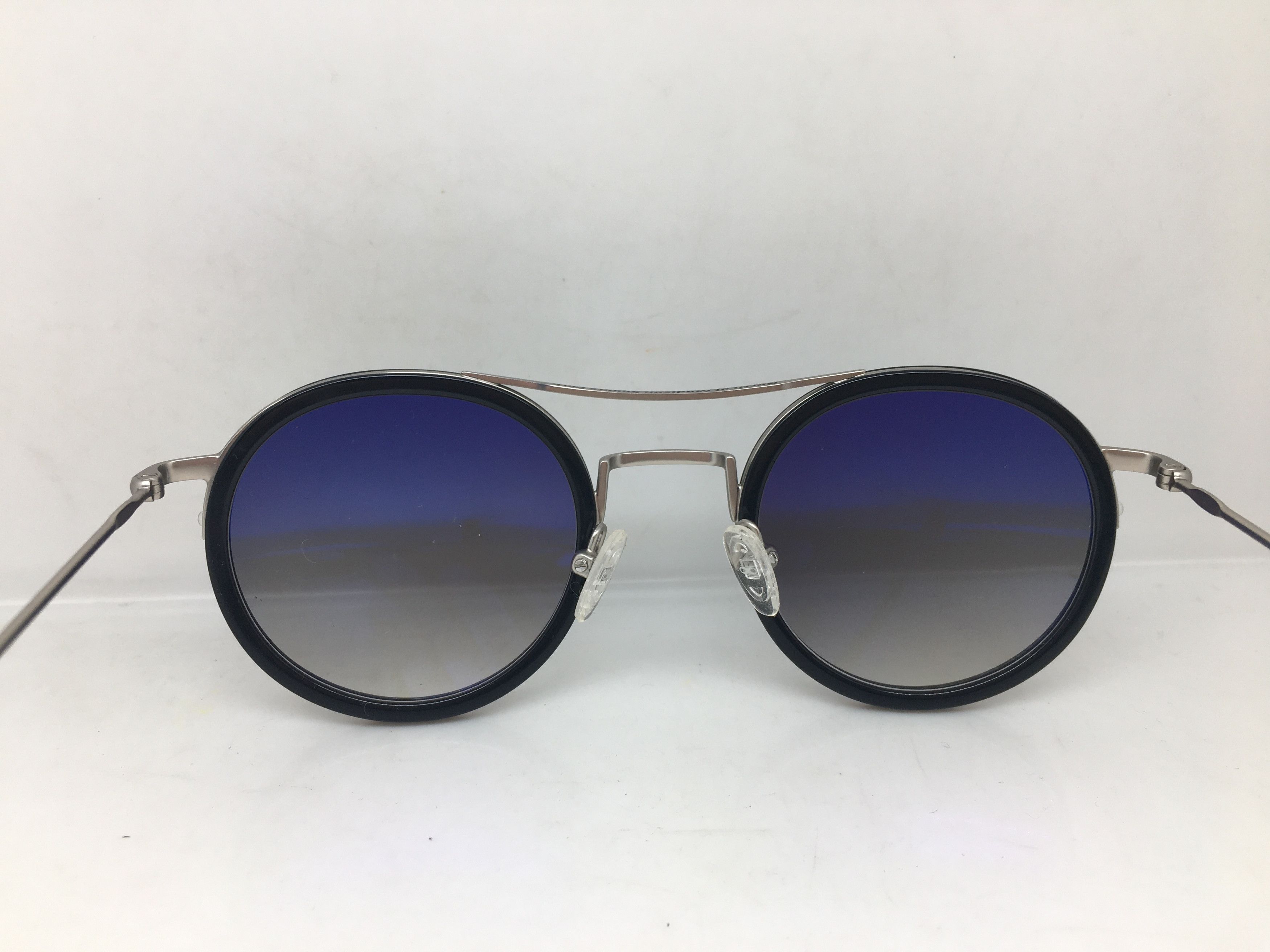 Other Silver Round Sunglasses Frame Black Rims Size ONE SIZE - 5 Thumbnail