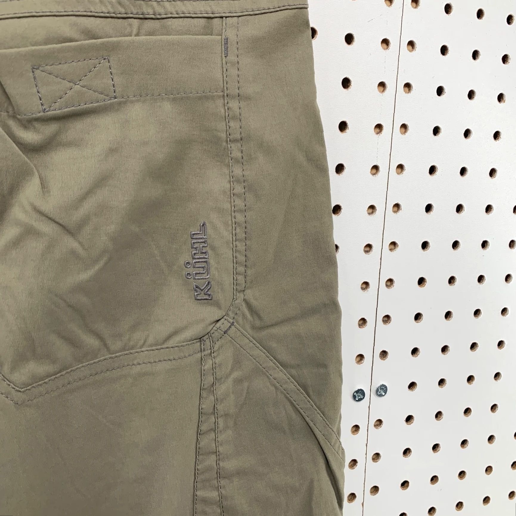 Vintage Kuhl Renegade Shorts Mens 40x11 Cargo Utility Outdoor Soft Stretch Brown Size US 40 / EU 56 - 6 Thumbnail