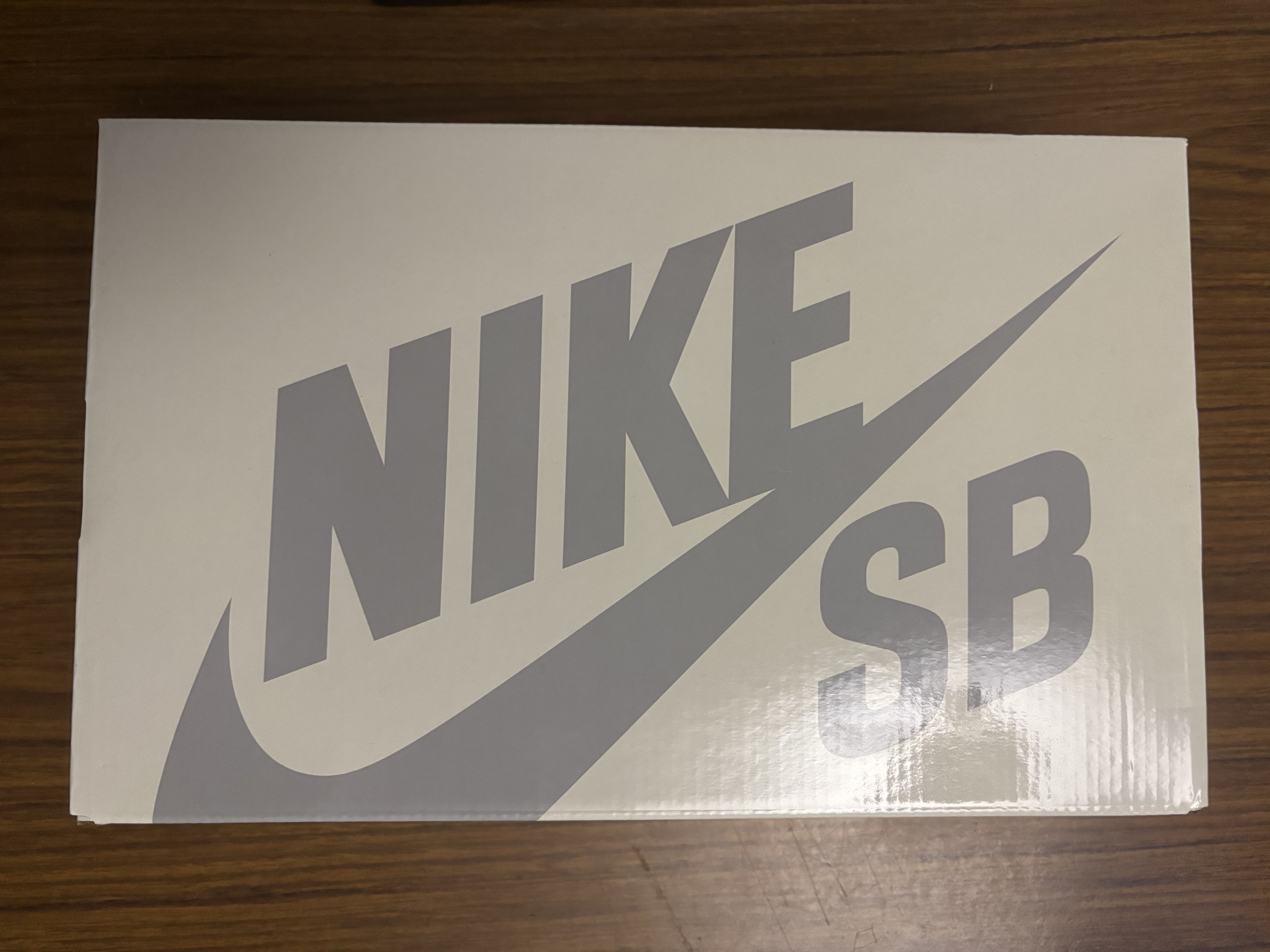 Nike × Supreme Supreme®/Nike® SB Dunk Low Size US 7.5 / EU 40-41 - 1 Thumbnail
