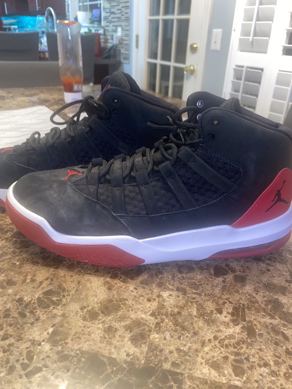 Jordan Brand × Nike Nike Jordan Max Aura black red Size US 12 / EU 45 - 5 Thumbnail
