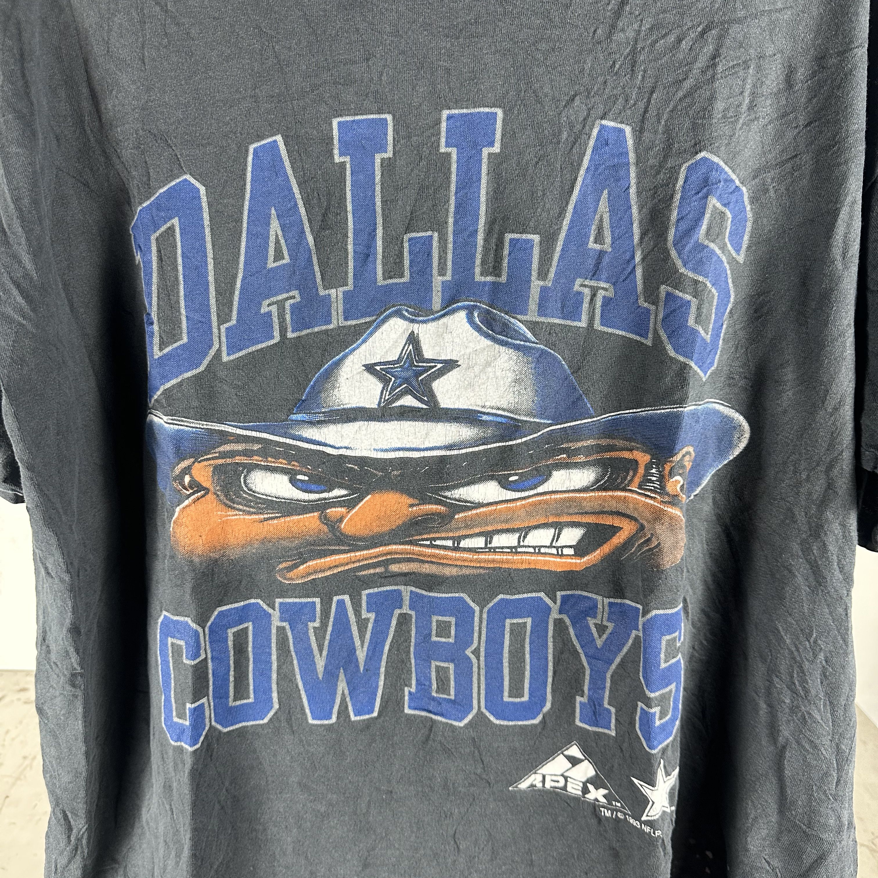 Vintage ​Vintage 1993 Dallas Cowboys NFL Apex One Graphic T-shirt Size US XXL / EU 58 / 5 - 2 Thumbnail