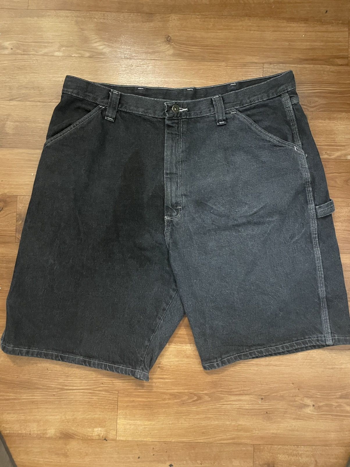 Wrangler Wrangler Carpenter Black Jorts Size US 38 / EU 54 - 1 Thumbnail