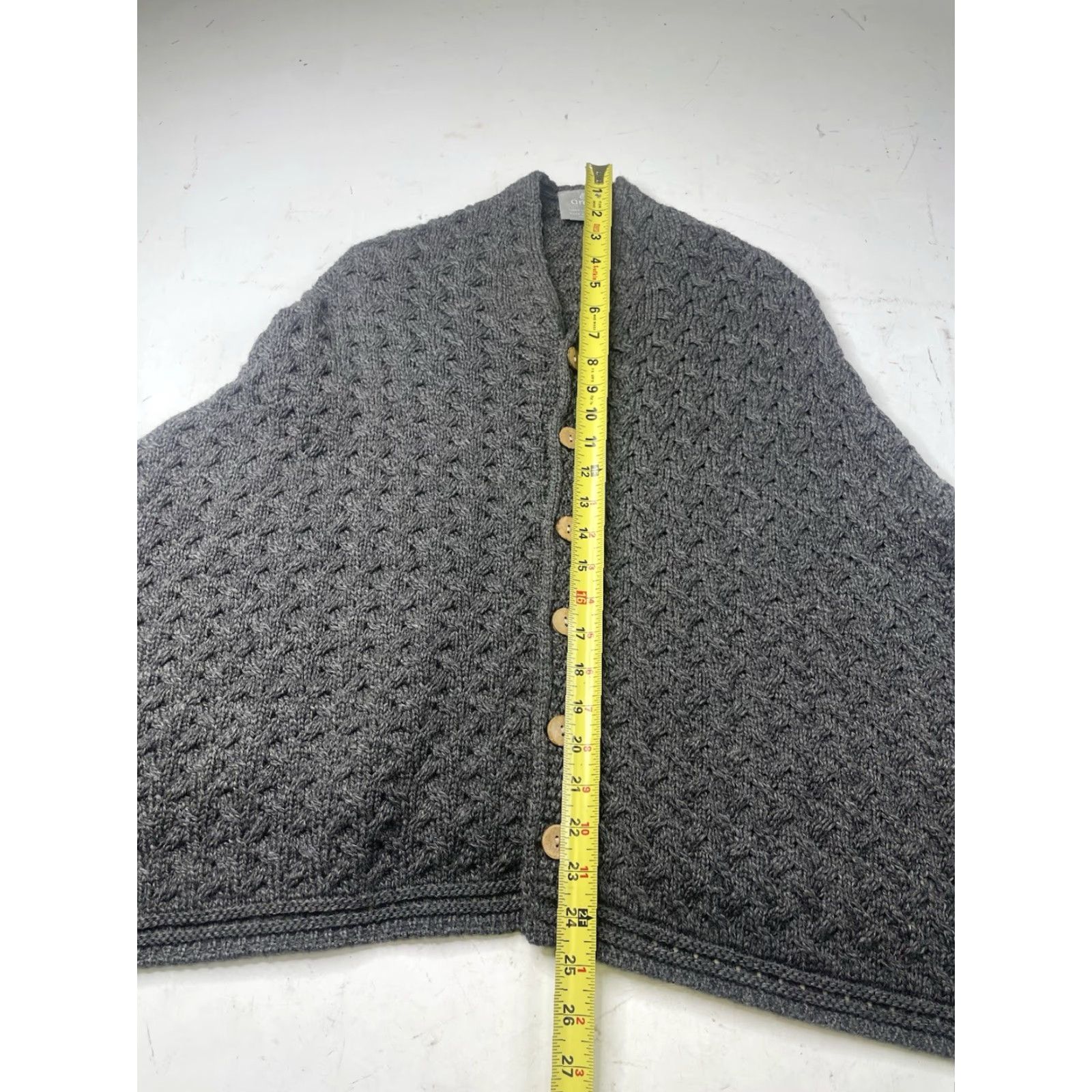Vintage Aran Crafts Aran Supersoft Merino Wool Buttoned Irish Cape/Poncho Gray Knit One Size Women Size ONE SIZE - 6 Thumbnail