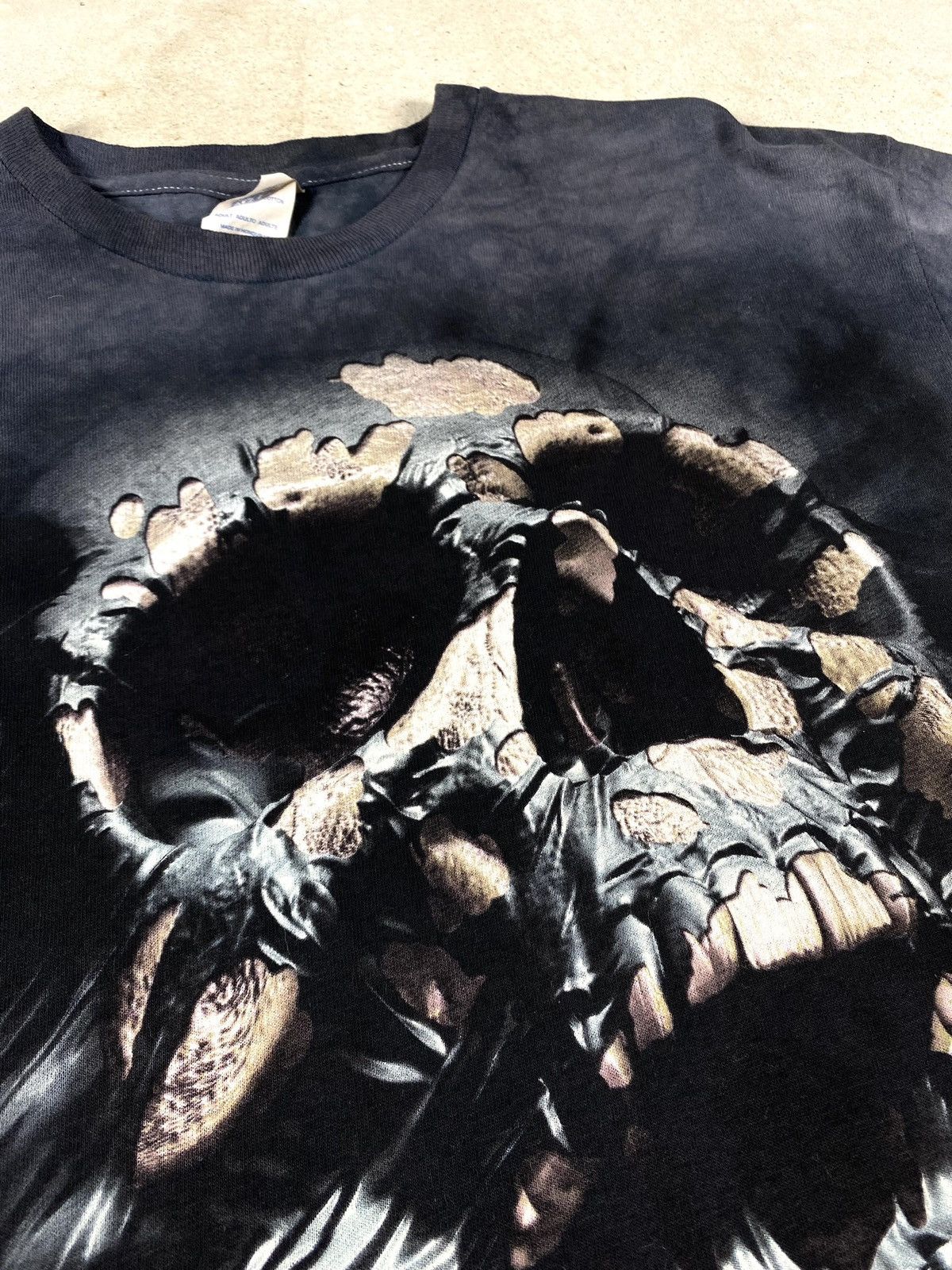 Vintage Y2K Vintage Scull Print T Shirt Liquid Blue Vtg Hype Size US L / EU 52-54 / 3 - 7 Thumbnail