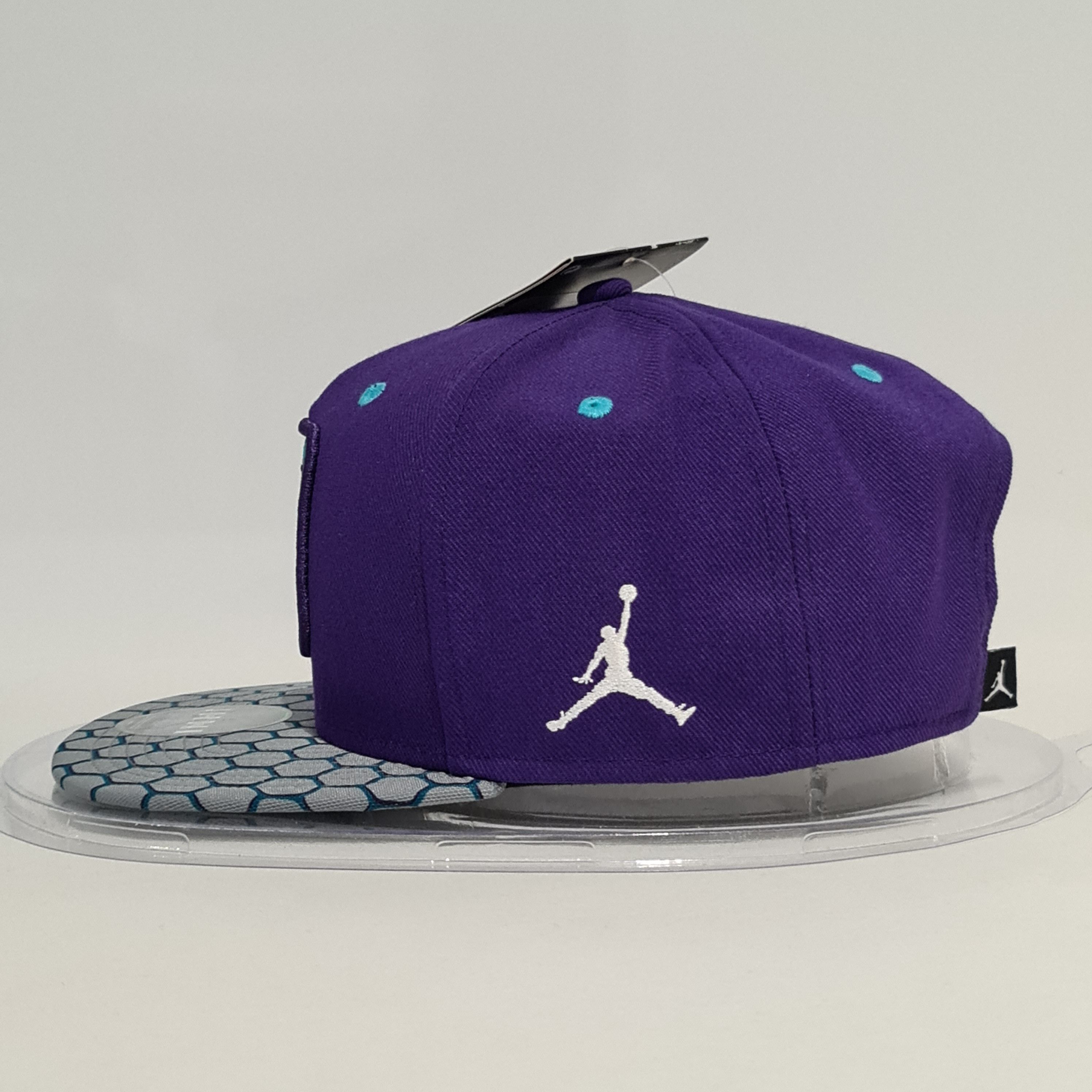 Jordan Brand Jordan Cap Snapback 'CNY Hornets' Purple/Grey Size ONE SIZE - 3 Thumbnail