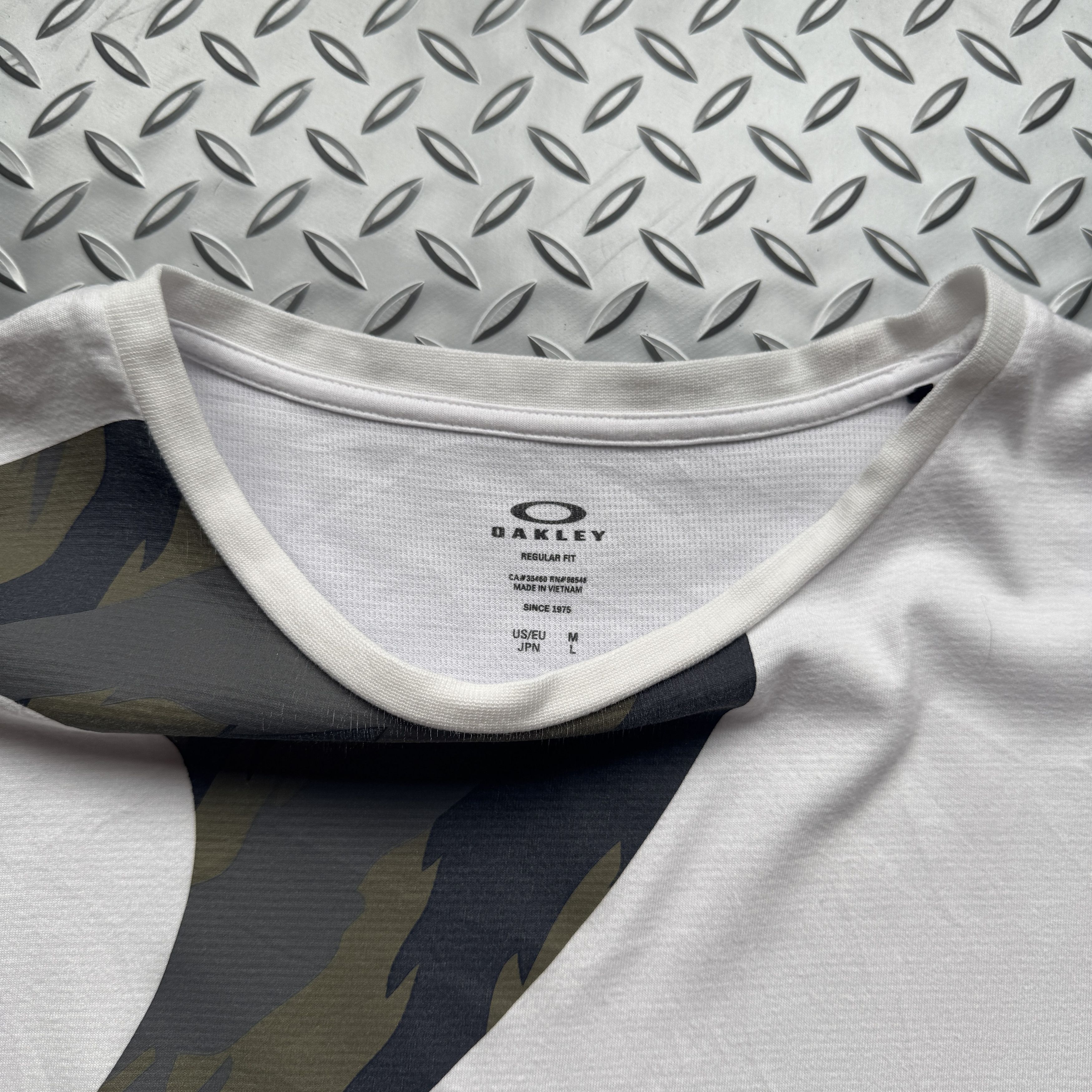 Oakley Oakley Big Logo Camo Tee Size US L / EU 52-54 / 3 - 3 Thumbnail