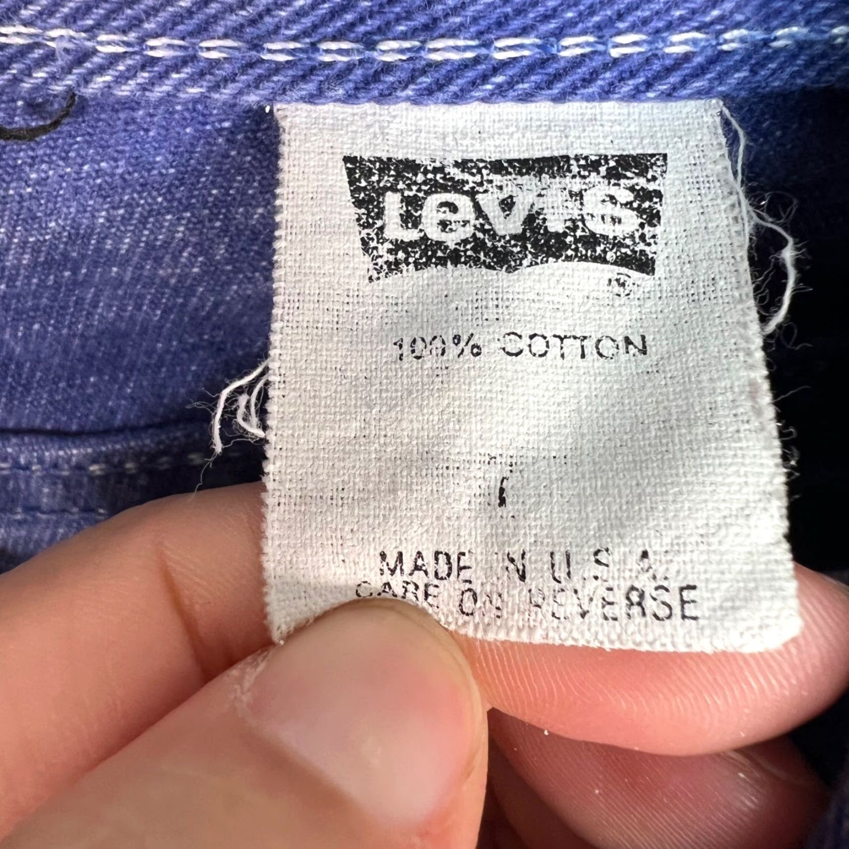 Levi's VINTAGE Levi's 900 Series Womens Bermuda Denim Shorts Blue 26in Waist 8in Inseam Size 7 High Rise Denim Jeans Shorts Womens Size 28" / US 6 / IT 42 - 4 Thumbnail