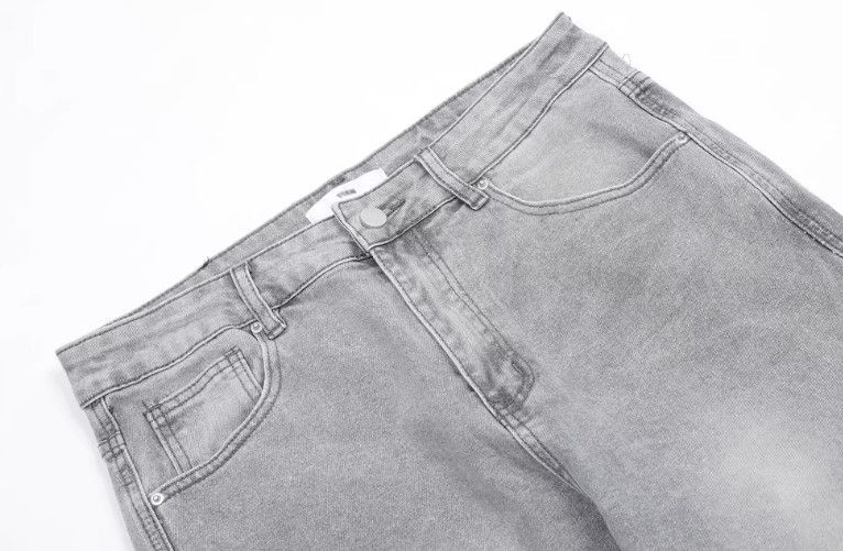 Vintage Men's loose straight washed distressed raw edge jeans Size US 32 / EU 48 - 3 Thumbnail