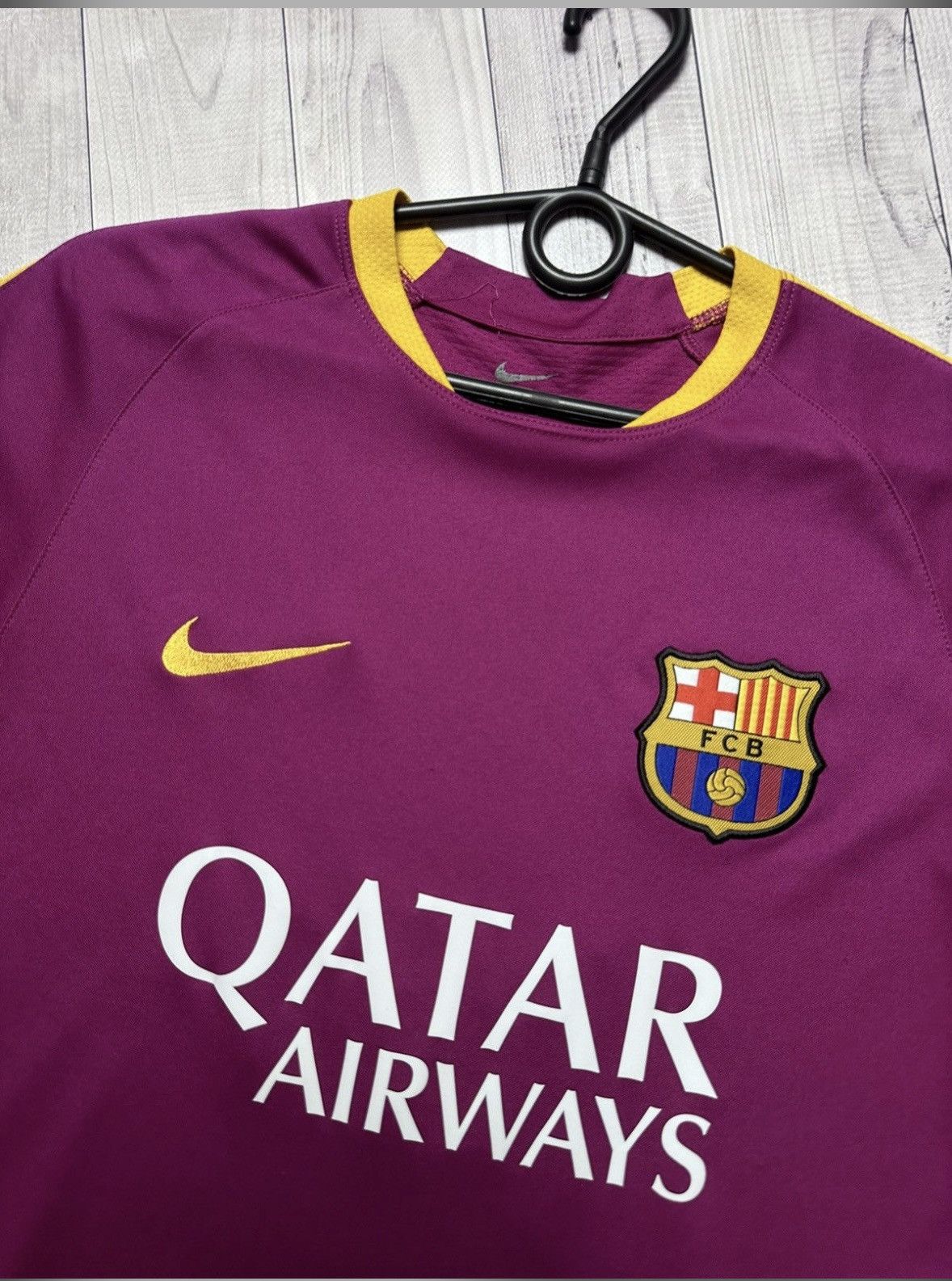 Other Vintage Nike Barcelona soccer jersey purple size M Size US M / EU 48-50 / 2 - 2 Thumbnail
