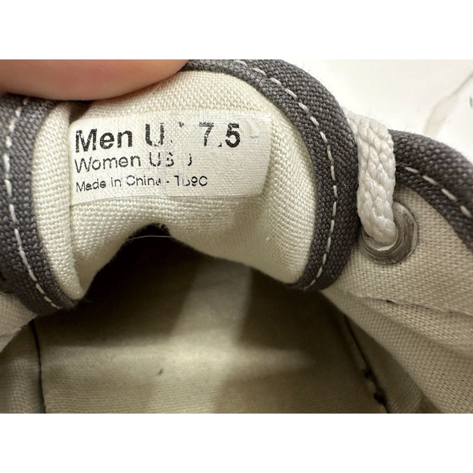 Vans VANS Off The Wall Sneakers Low Top Lace Up Gray 7.5 9 M Size Shoes Mens Athletic Vans Sneakers Off The Wall Gray Low Top Lace Up 7.5 Mens Size US M / EU 48-50 / 2 - 3 Thumbnail