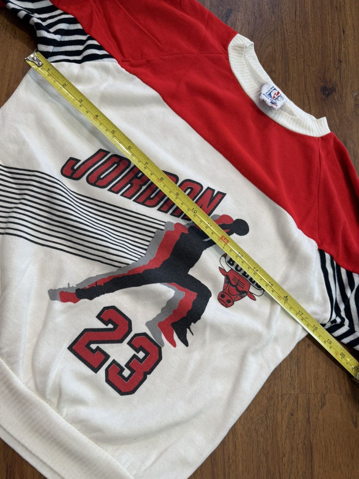 Vintage 90's NBA Jordan 23 Chicago Bulls Sweater Authentic