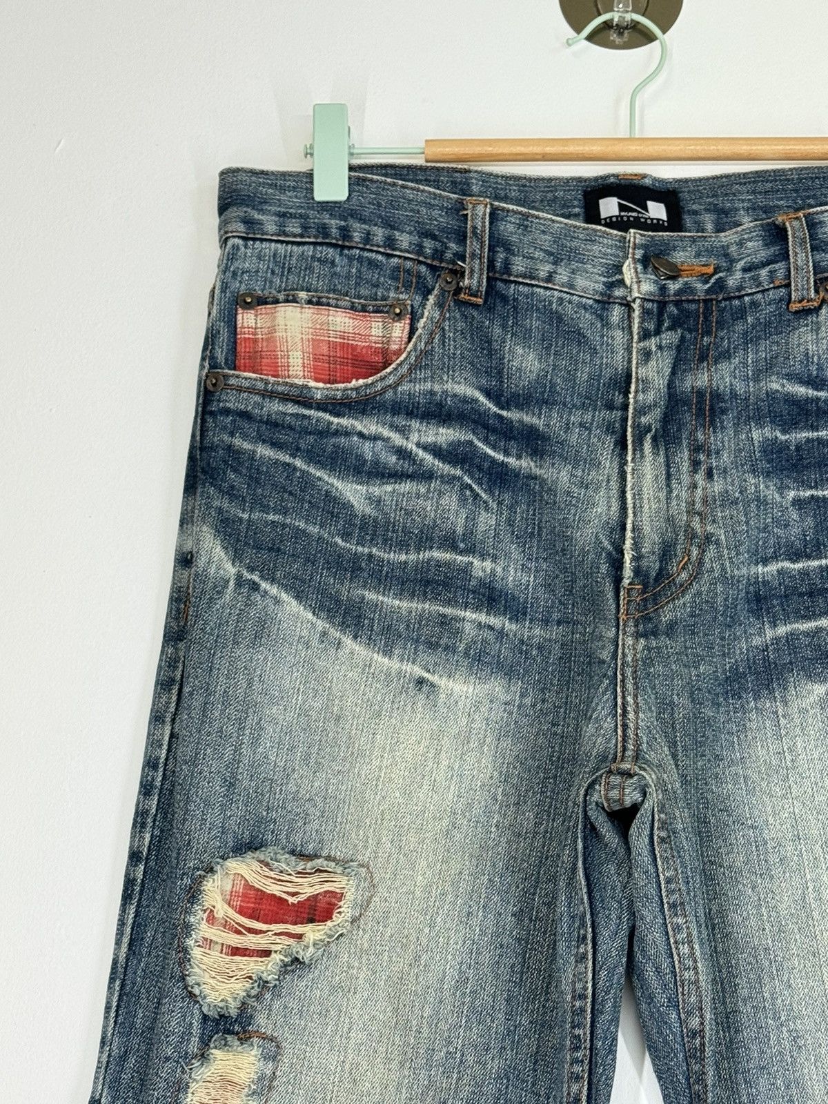 If Six Was Nine × Japanese Brand × Vintage NYLAUS JEAN TARTAN PLAID JUNYA WATANABE DISTRESSED DENIM Size US 32 / EU 48 - 4 Thumbnail