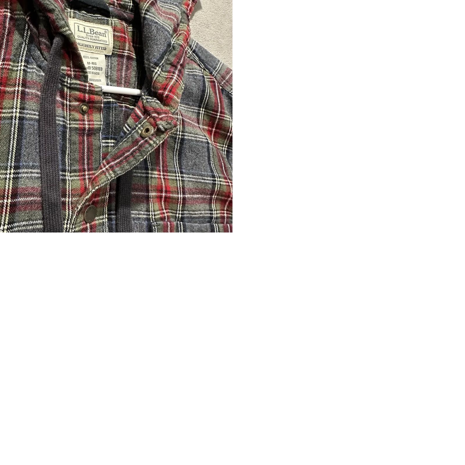 Vintage LL Bean Hooded Flannel Shirt Mens M Gray Red Scotch Plaid Metal Snaps Shacket Size US M / EU 48-50 / 2 - 9 Thumbnail