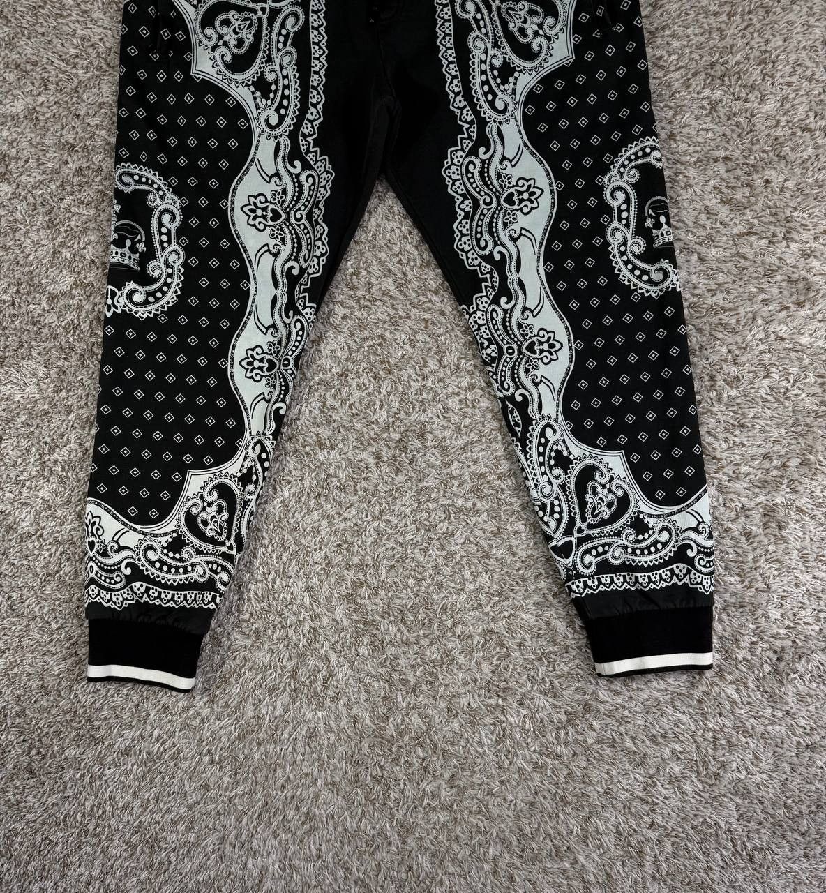 Dolce & Gabbana DOLCE & GABBANA Bandana Print Sweatsuit Set Size US XL / EU 56 / 4 - 16 Thumbnail