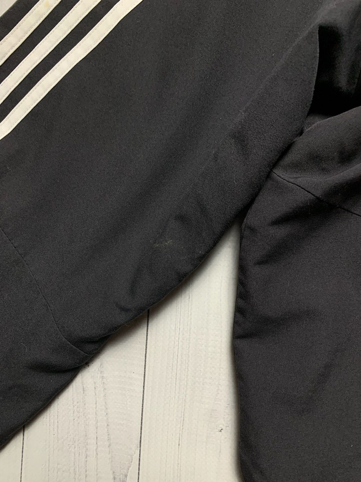 Vintage Vintage adidas Liverpool soccer track suit size M distressed Size US 32 / EU 48 - 9 Thumbnail
