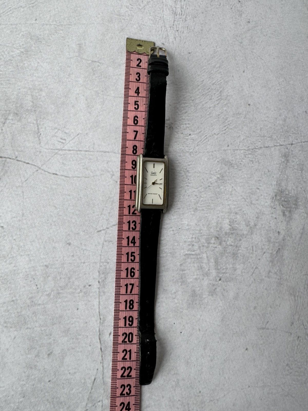 Vintage Q&Q Japanese Style Watch Vintage Size ONE SIZE - 5 Thumbnail